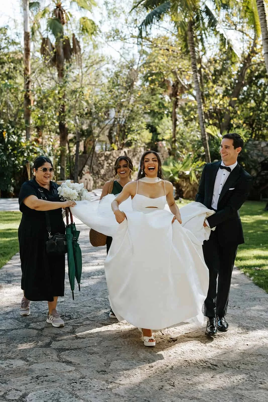 xcaret-park-bride-candid-walking.jpg