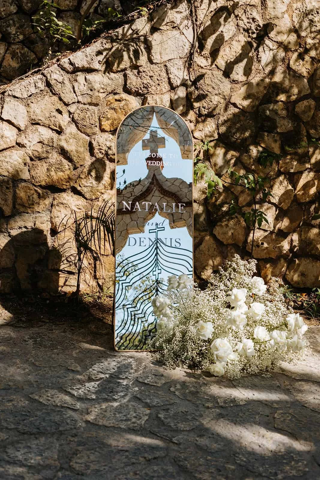 xcaret-park-wedding-welcome-sign-mirror.jpg