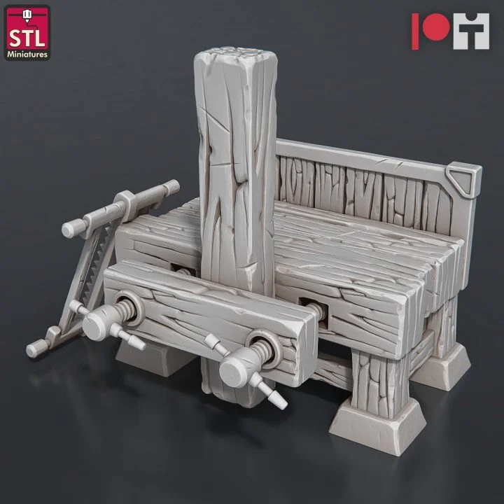 Work Bench with Wood Clamp and Saw