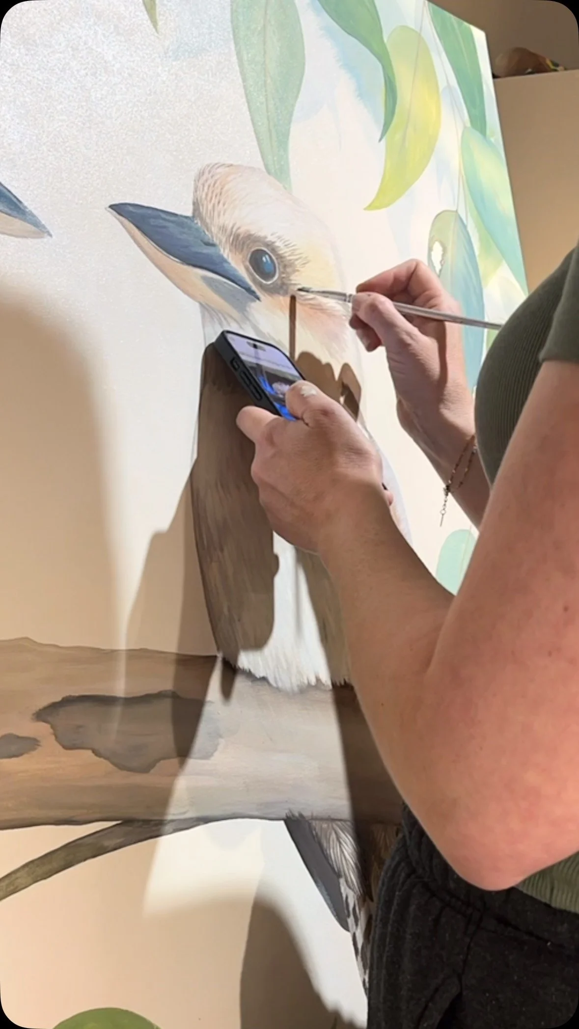 Loving every step of the process!
Even though I had to rework the entire background of this piece I am really enjoying working on it. These kookaburras are coming together beautifully π€