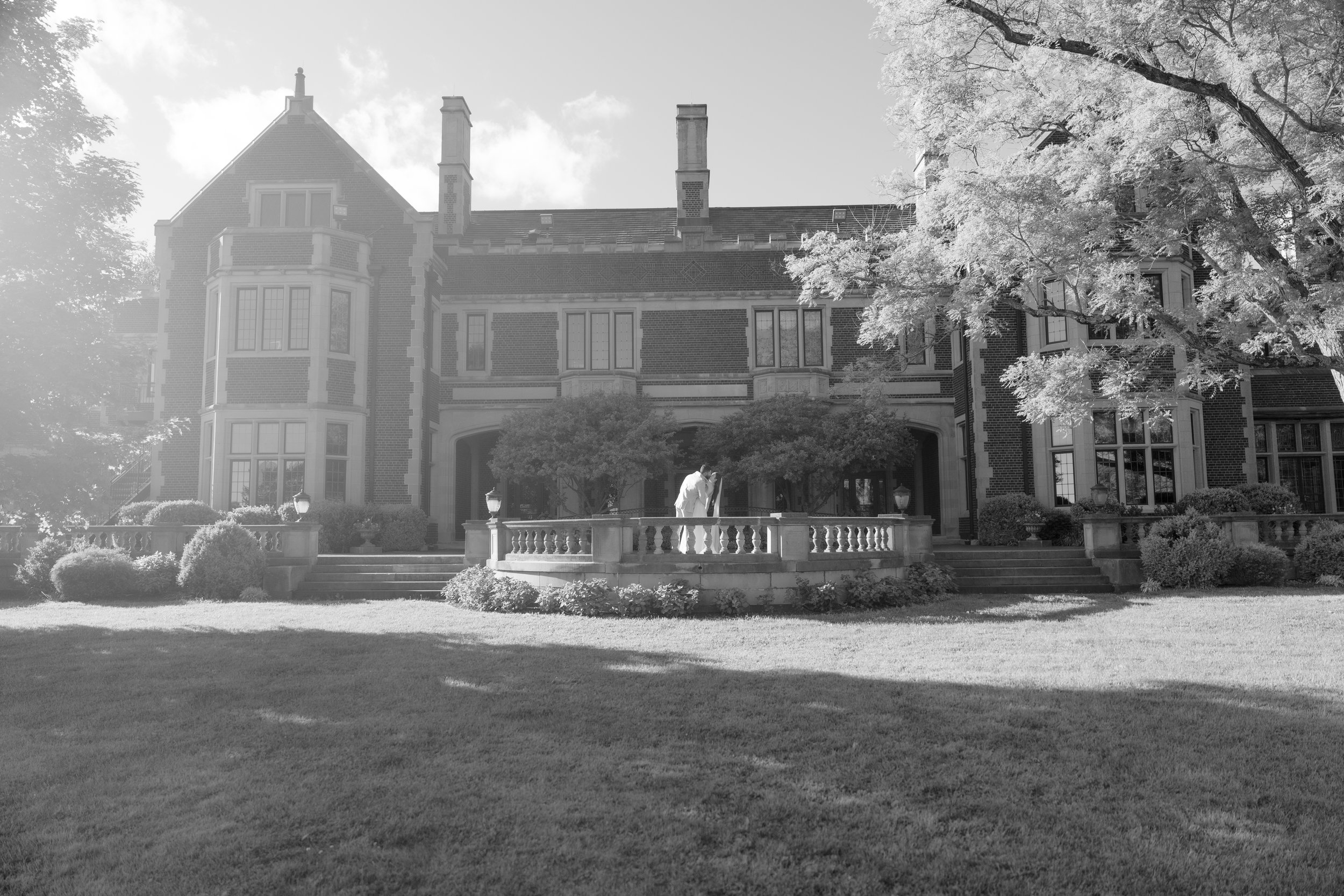 Fine art luxury destination wedding photography by Verdandi Photography.