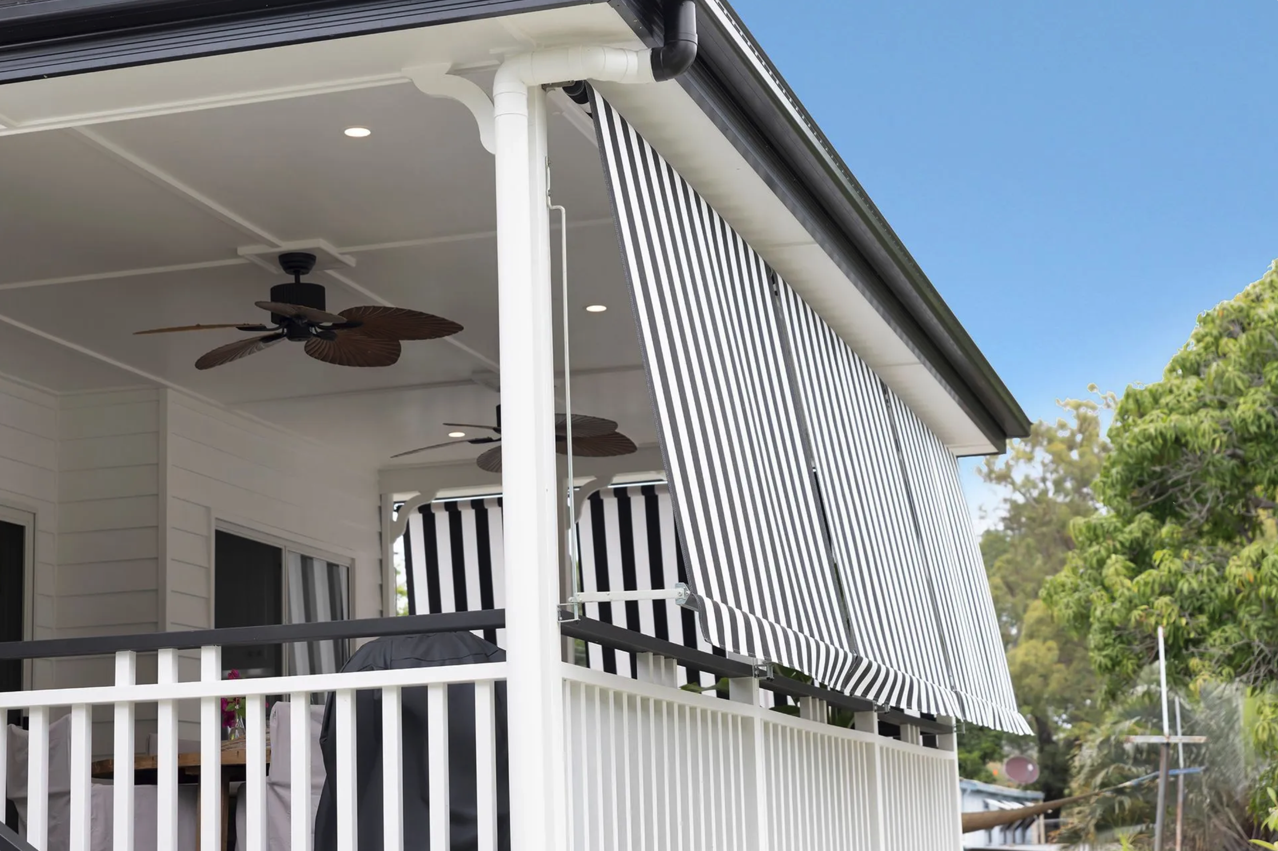 Auto awning