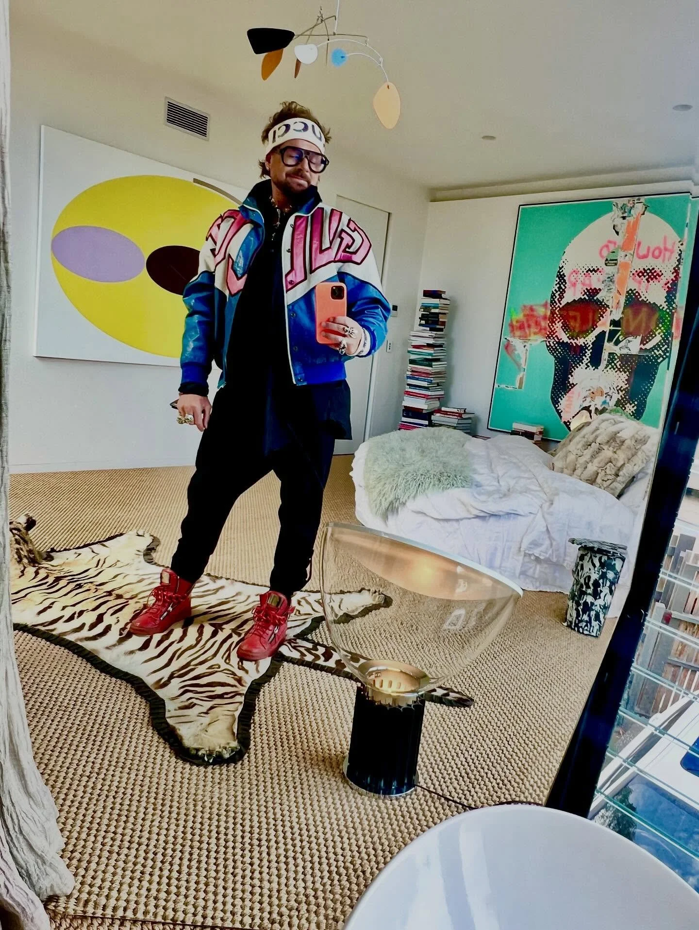 🔥🩵🎶💥🕺🎧🌈⚡️🤩

On my way to Rufus Du Sol tonight&hellip; dressed like a neon&hellip;. lit fever dream from another planet&hellip; the jacket vibing&hellip; the boots ready to dance&hellip; the whole room giving me the energy I need for a massive