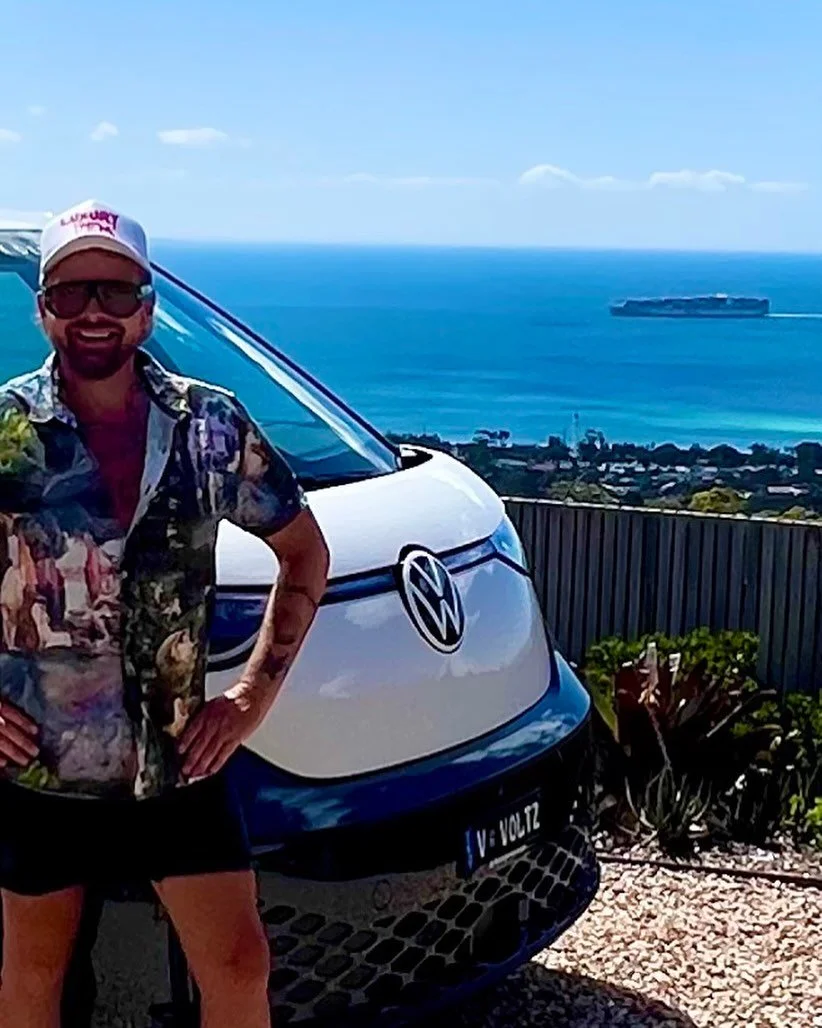 When your office comes with an ocean view 😎🌊
Site visits&hellip; sunshine&hellip; salty air&hellip; and a whole lot of inspiration
Designing landscapes where work never really feels like work
Mornington Peninsula magic&hellip; this is CHD 🤍

✨🌿🚐