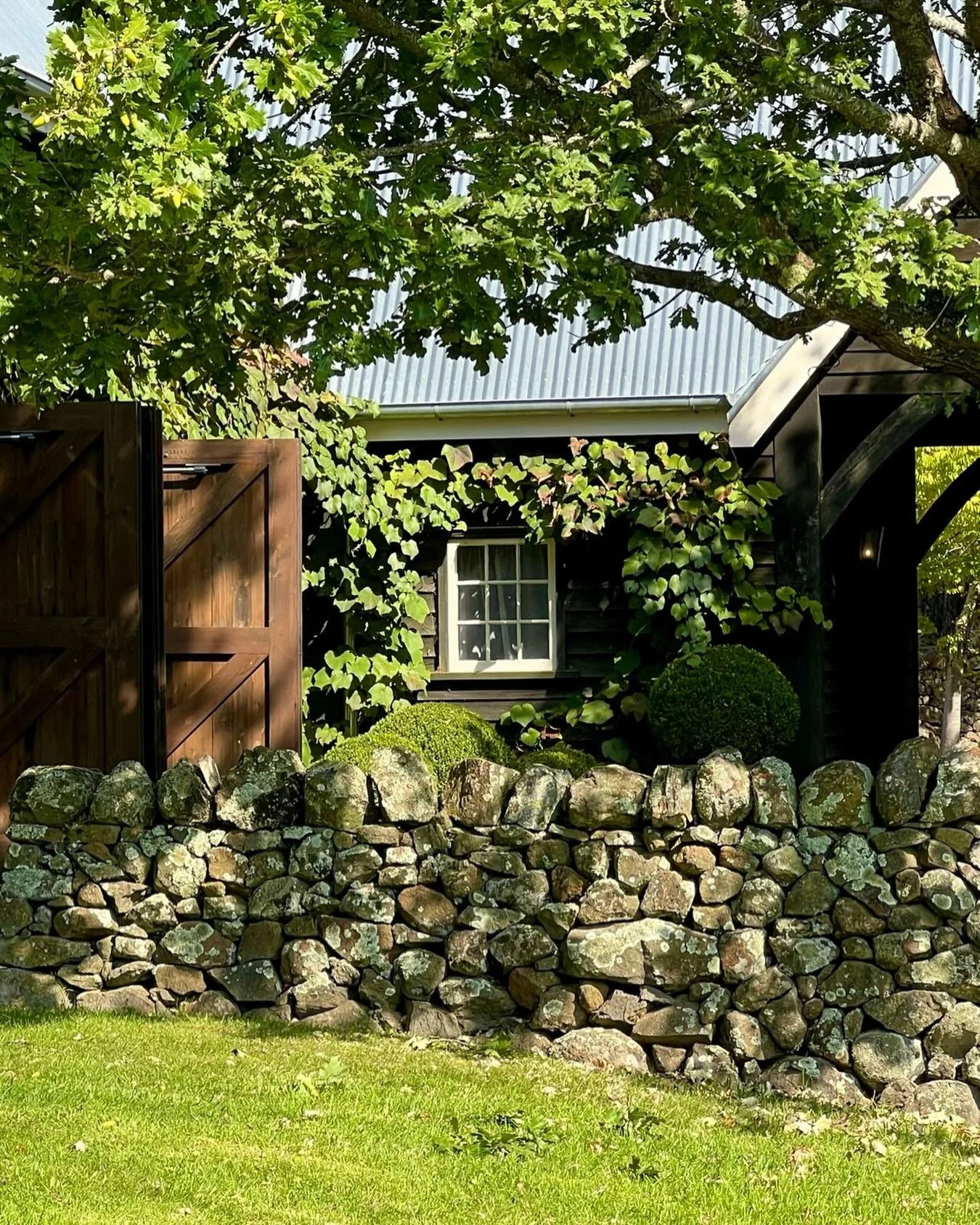 Chestnut Hill Farm&hellip; where every detail has been considered&hellip; and nothing is left untouched&hellip;

A place where the land speaks&hellip; where gardens are not just seen&hellip; but lived in&hellip; harvested&hellip; celebrated&hellip; s