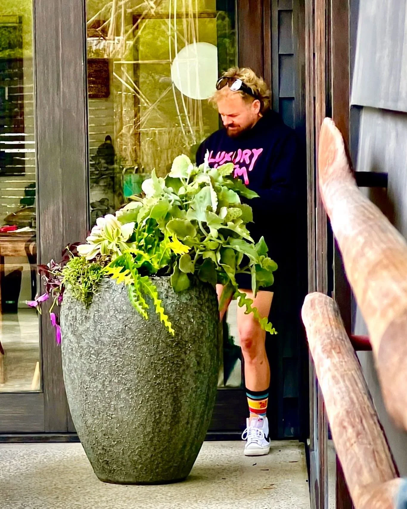 Ready to style&hellip; create&hellip; and turn your project into a true CHD wow factor 🌿✨ @the.captains.table 

From miniature planted pots&hellip; to outdoor styling&hellip; to full landscape transformations&hellip; we love creating spaces that fee