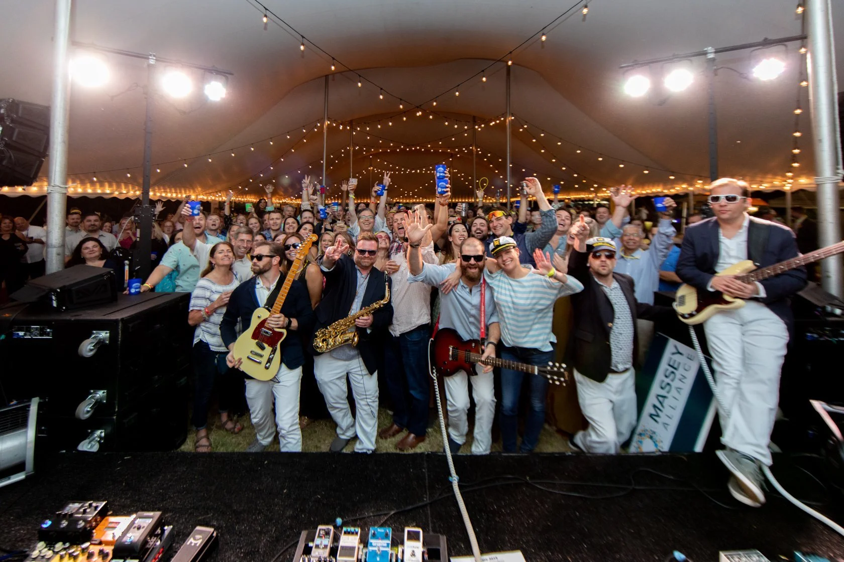 _18_MOTR 2019_Group Photo w Three Sheets to the Wind.jpg.jpg