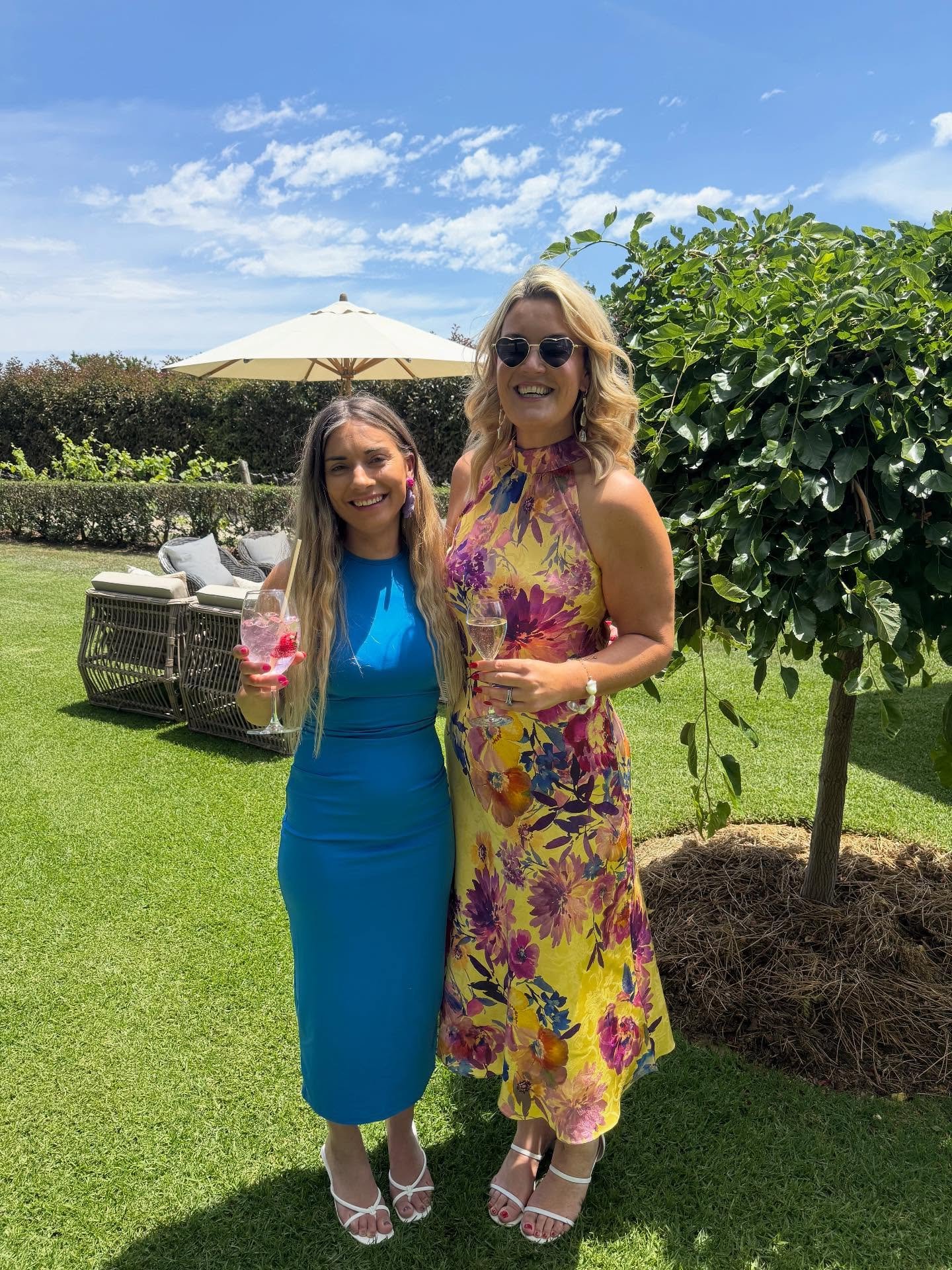 FEEL GOOD FRIDAY | An absolute joy to celebrate the inaugural @mudgee_air initiative, with a delicious lunch at Blue Wren today. Mudgee has long been a creative hub, but to have some of the best artists in the country creating works inspired by the r