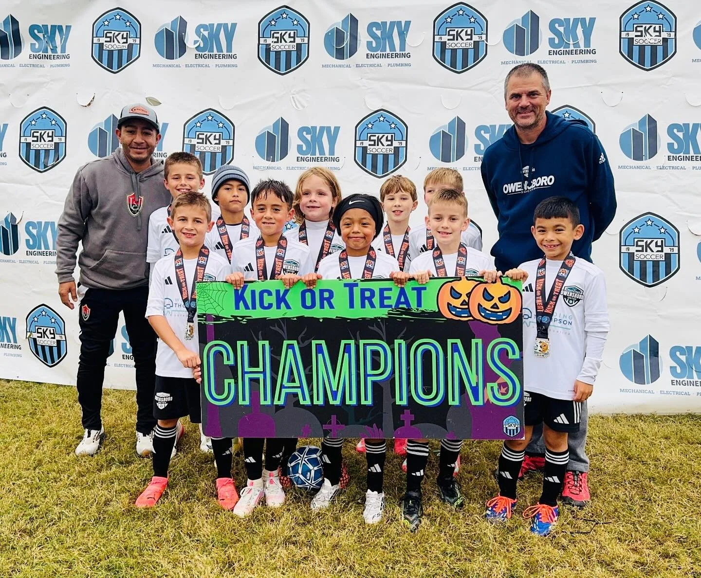 2017 boys!! First time getting over the line! 🏆