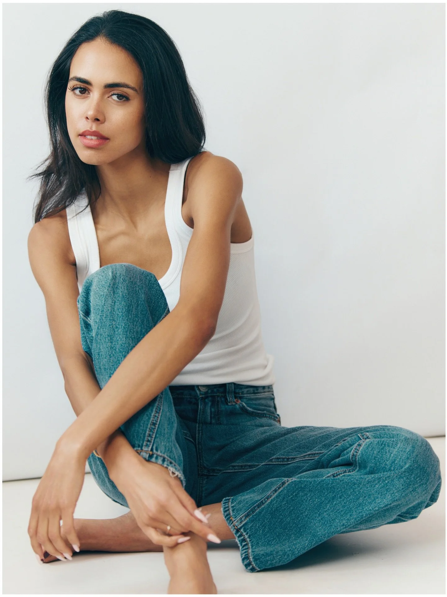 Fresh updates of Issy with @ryanxhoward ✨