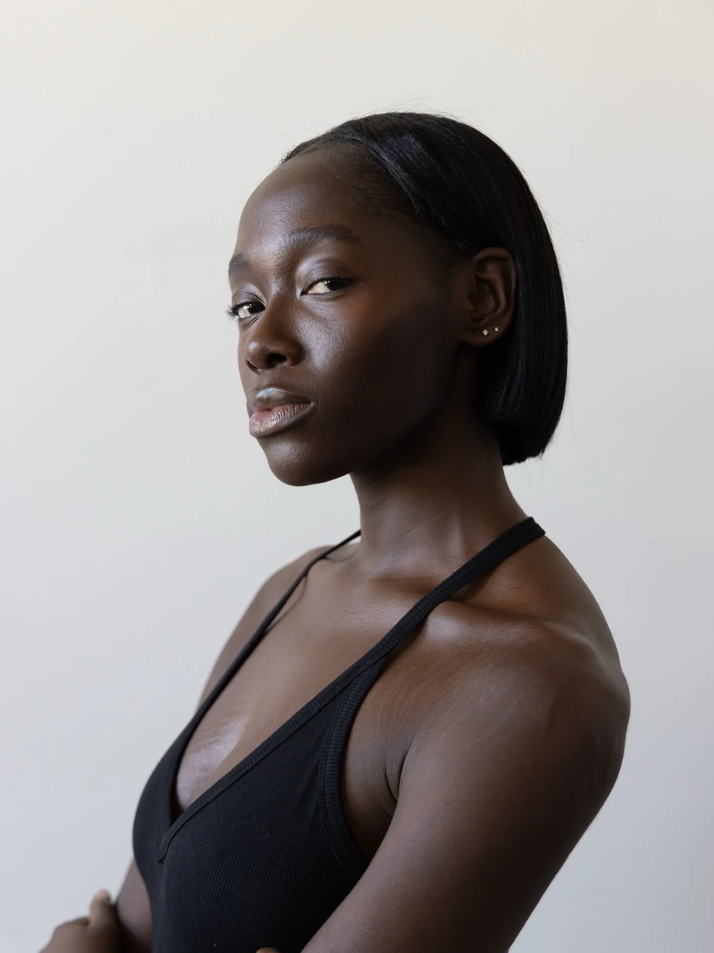 The digitals ✨📸 SARAH 

Now available in the USA and for international placements 🌎