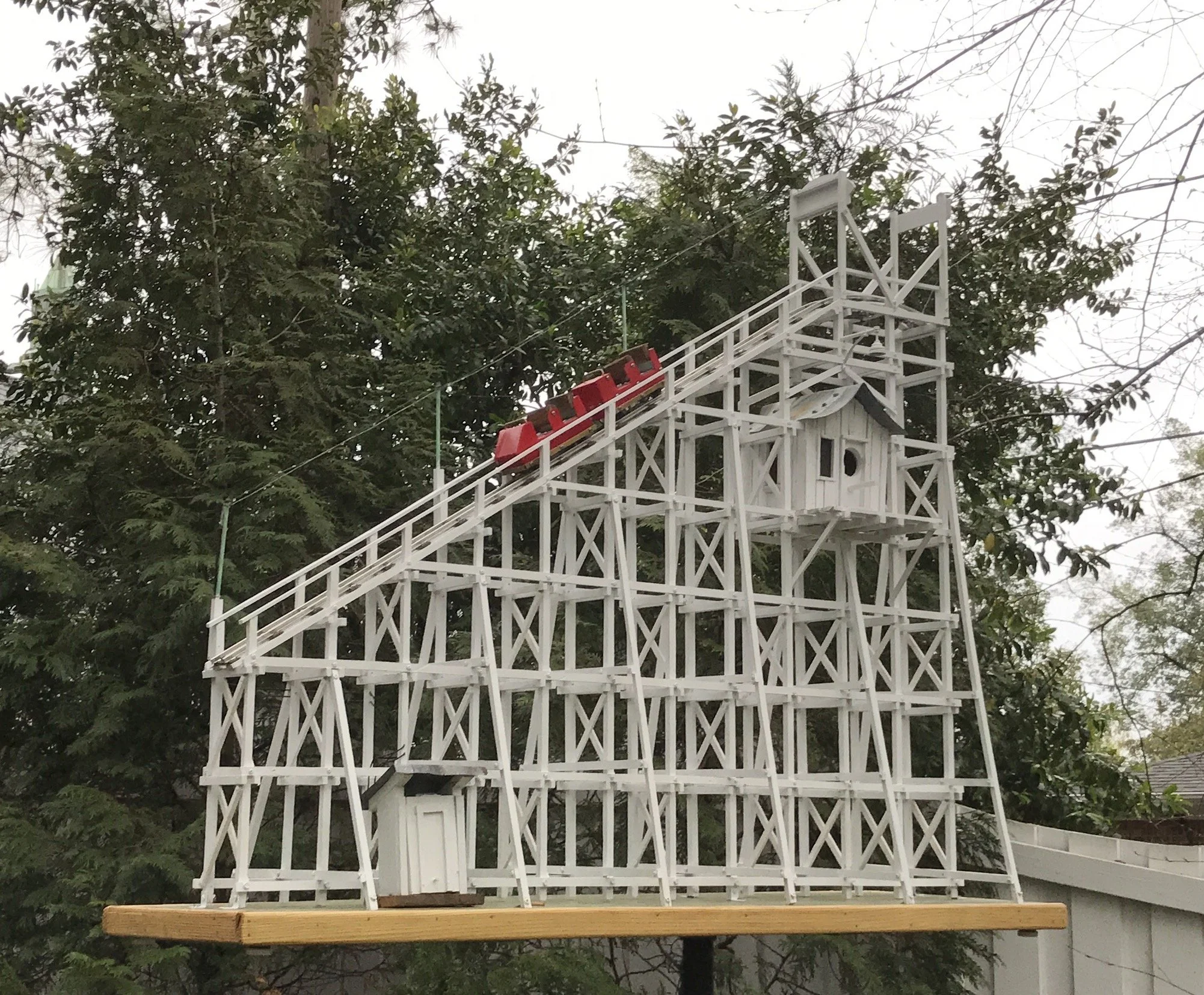 BIRDHOUSE %22ROLLERCOASTER%22.JPG