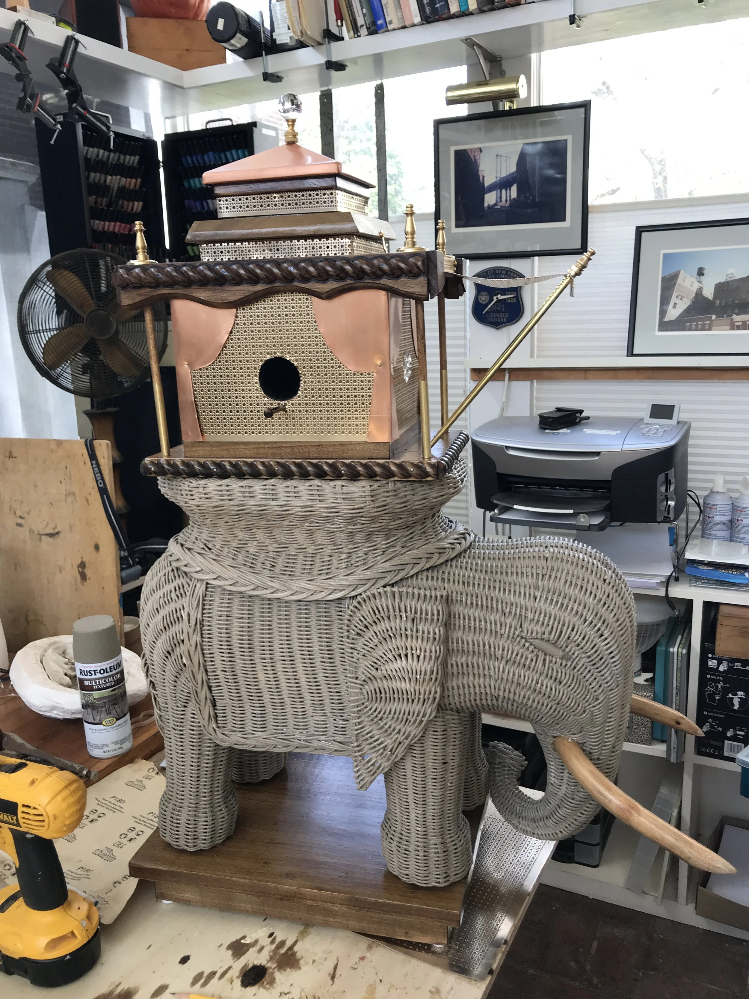 BIRDHOUSE %22RAJA%22.JPG