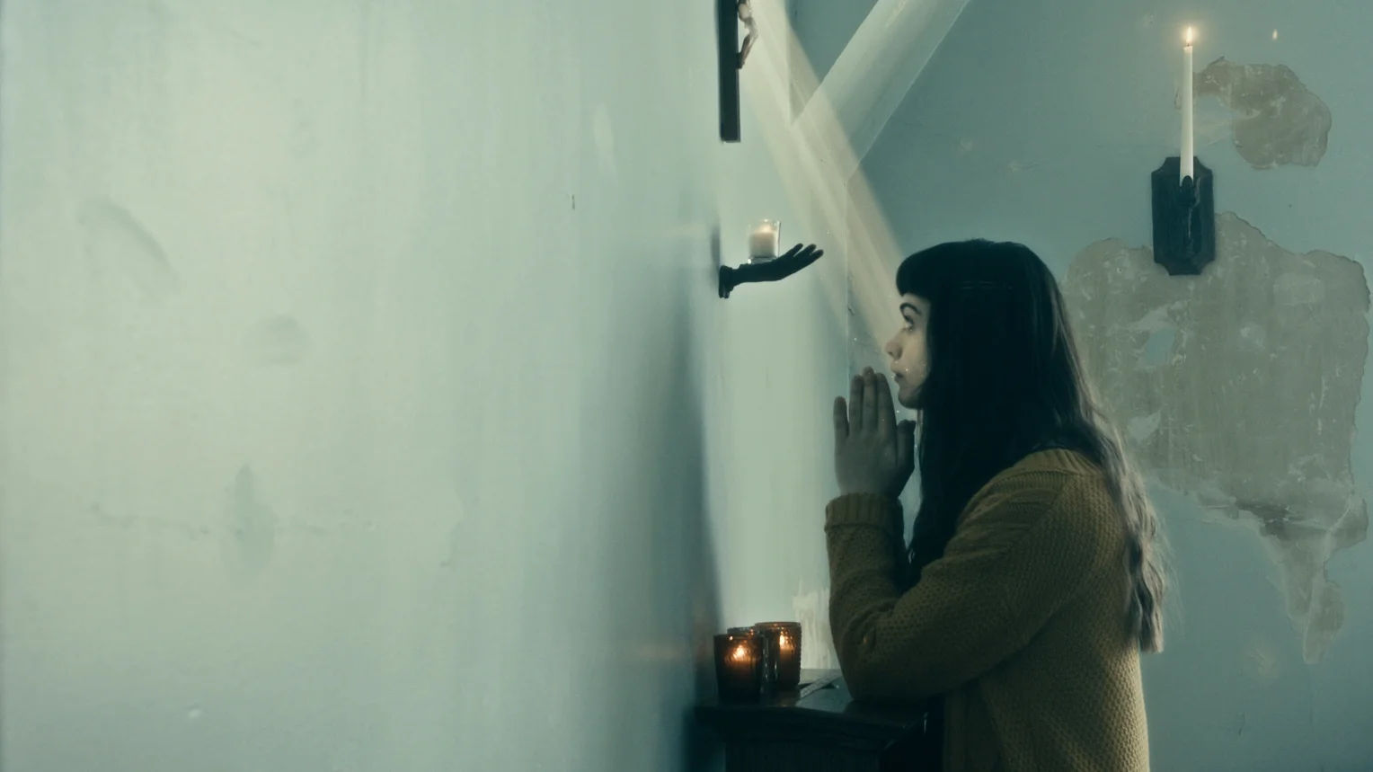 The Book of Birdie - Birdie praying in room