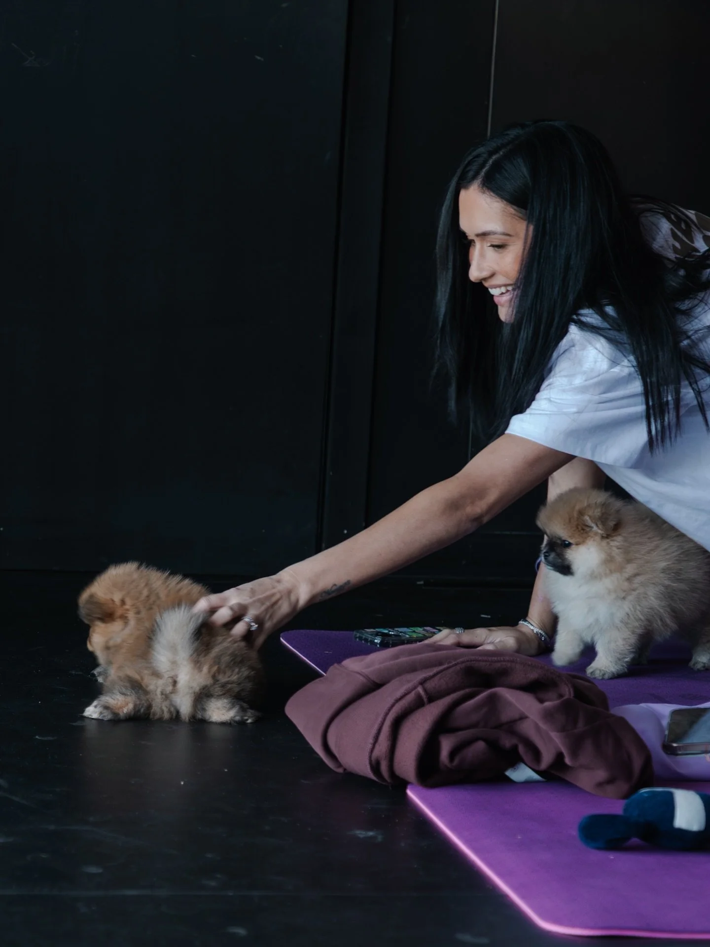 What went down at our Puppy Yoga x The Mum Society event?
Think: puppy cuddles , live acoustic music, sips of matcha, and did I say puppy cuddles? 

Creating these experiences means the world to us bringing our community together, especially mums con