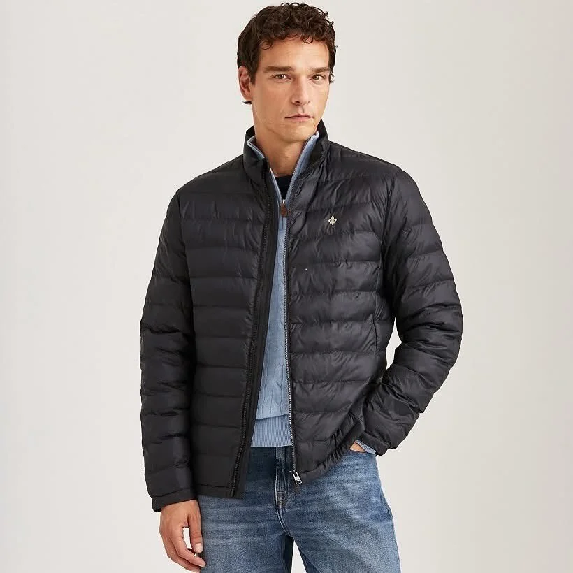 Fridayinspiration🤩 Kanskje ny jakke eller vest til helga! Velkommen innom og se v&aring;re flotte nyheter fra MORRIS #autumn #news 📸#morris #mensfasion #svolvaer #shoppinglofoten