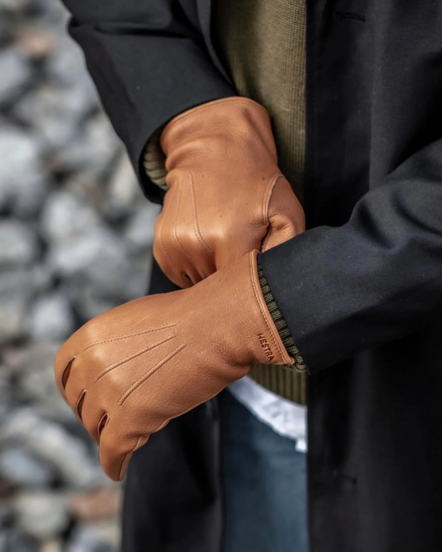 Farsdag 9. November🎁 Hansker fra Hestra, kvalitet som f&oslash;les! 📸#hestragloves #fathersday #gift #gavetips #gaventilfar hos #bremnesisvolv&aelig;r #svolvaer