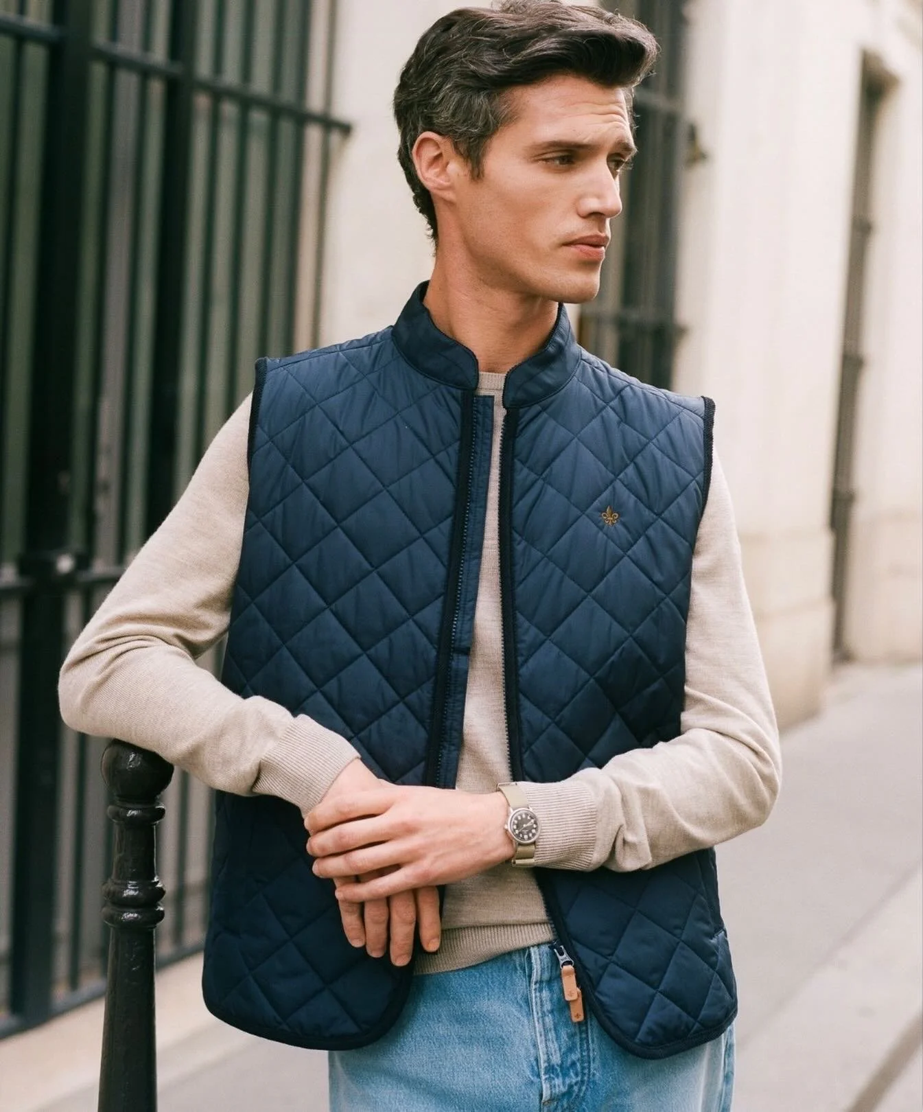 Klar for en ny v&aring;r i Teddy Quilted Vest - hos oss i gr&oslash;nn og bl&aring;
📸#morrisstockholm #vest #mensfashion hos #bremnesisvolv&aelig;r #shoppinglofoten