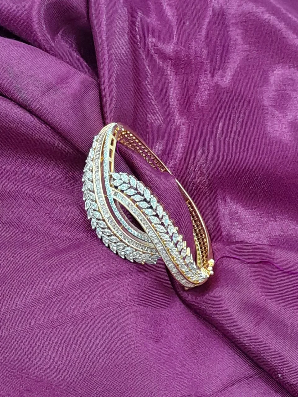 Golden Diamond Leaf style Bracelet