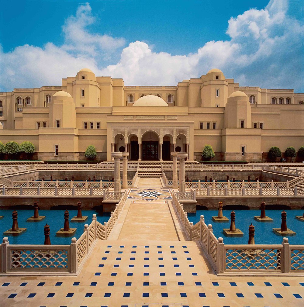 002-The+Oberoi+Amarvilas,+Agra+-+Exterior+2.jpg