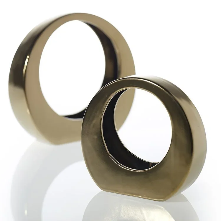 Gold Swerve Planters