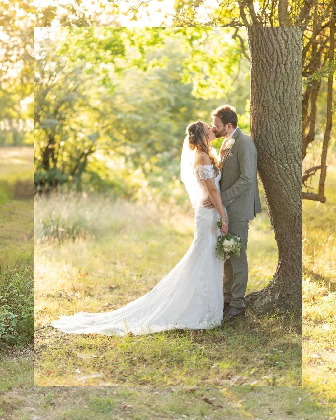 A huge thank you, Chole and Alex for sharing these beautiful photos of their beautiful August wedding at The Oak Grove.

Thank you for choosing us to be part of your weddding day and everyone from The Oak Grove wish you both a lifetime of happiness t