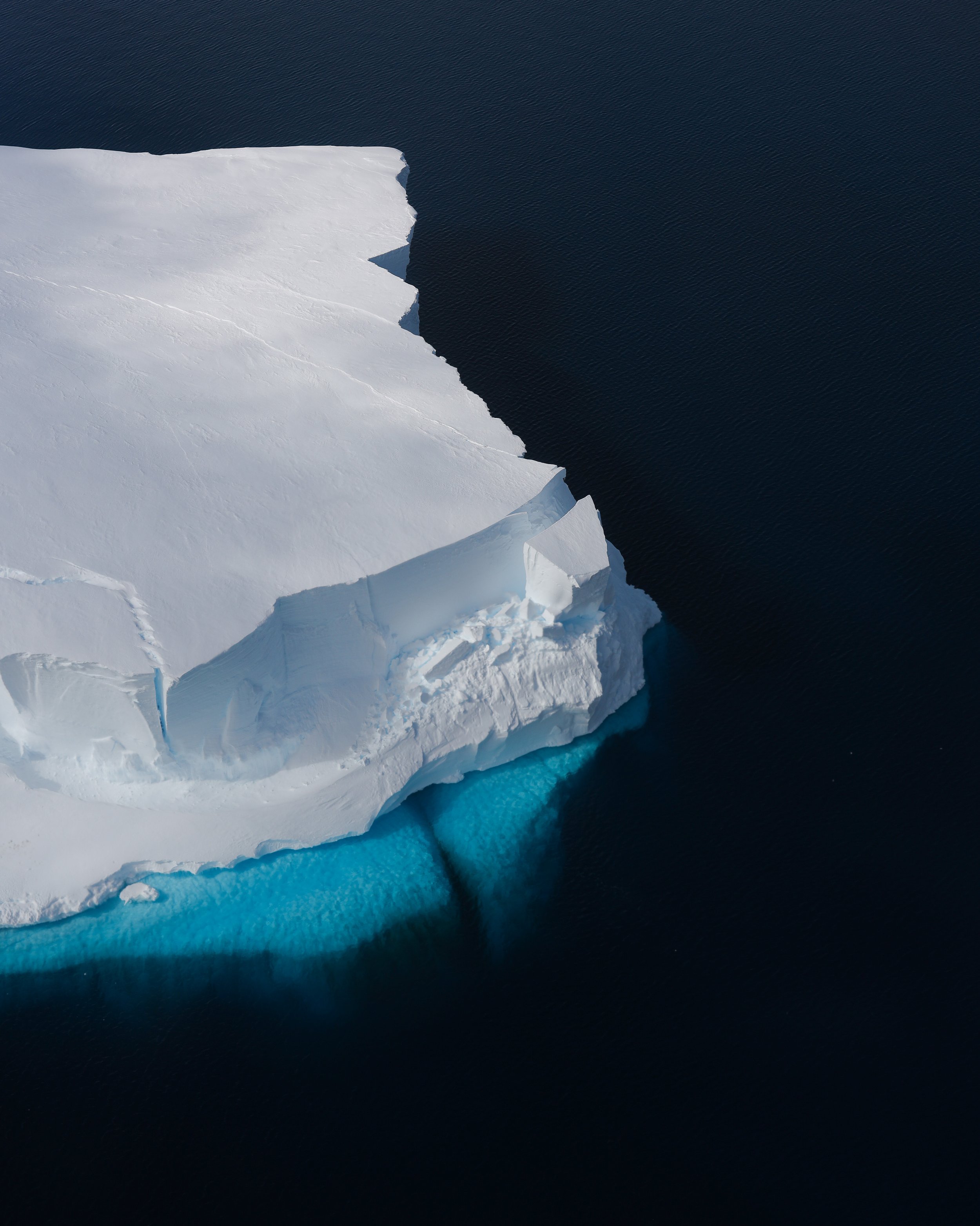 White-Desert-Antarctica-Sarah-Wang-11.jpg