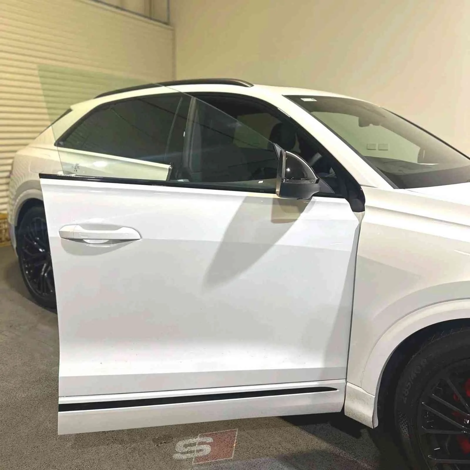 High-quality car window tinting in Sydney - UV protection and privacy