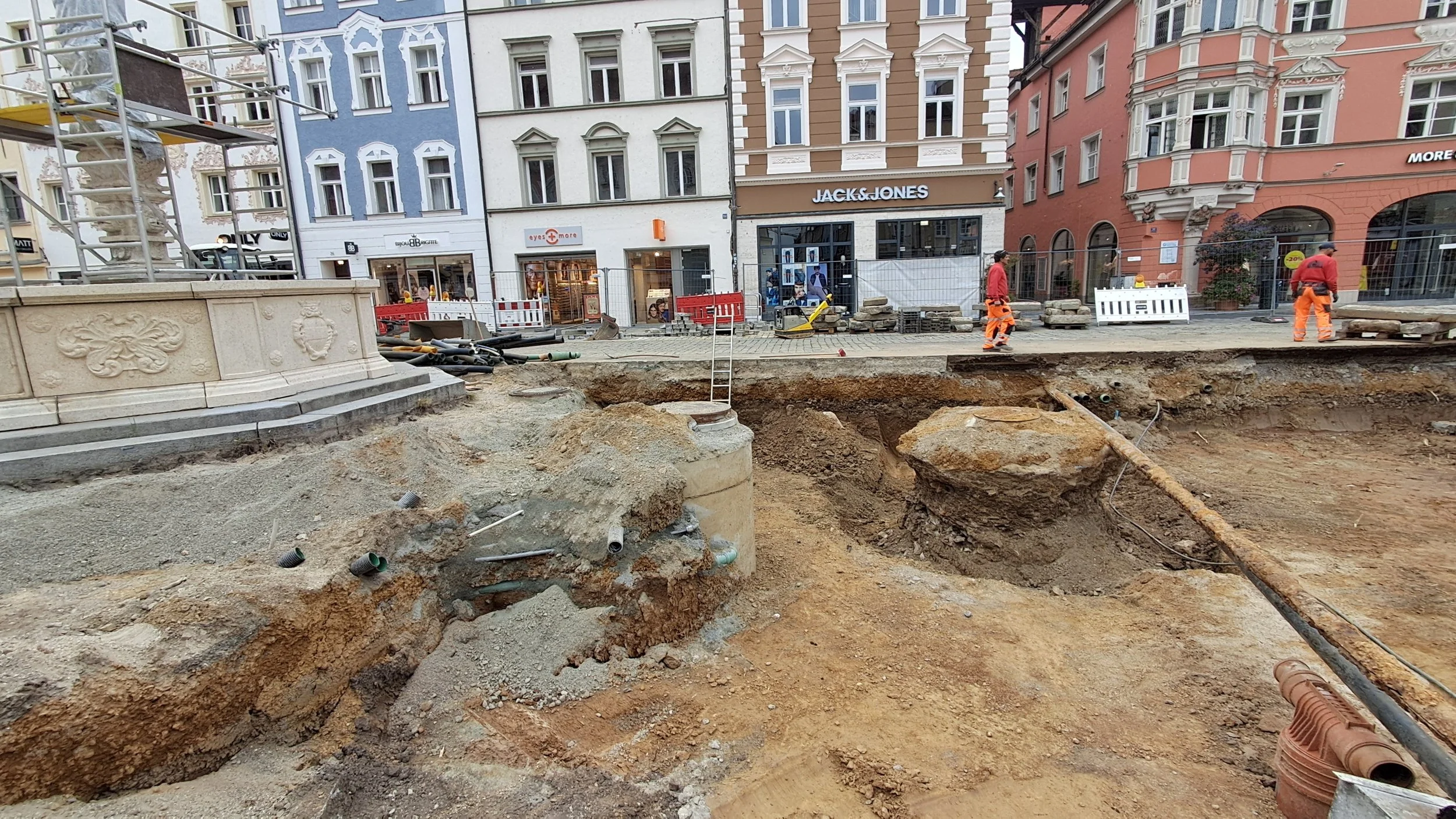 Man hat etwas ausgebaggert