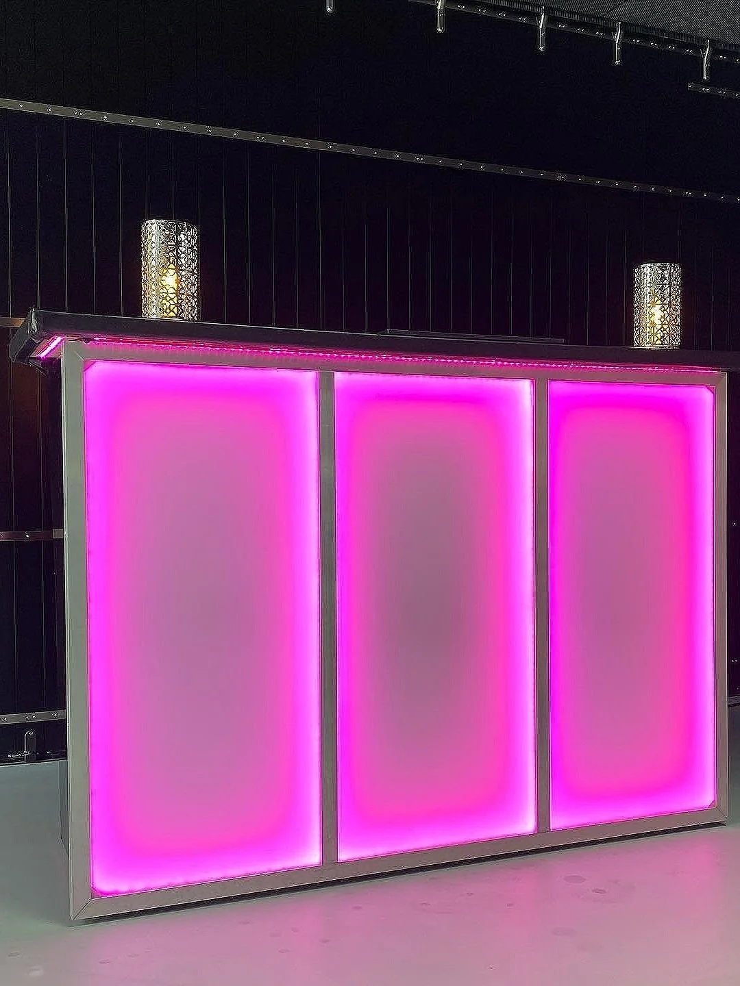 LED cocktail bar.jpg