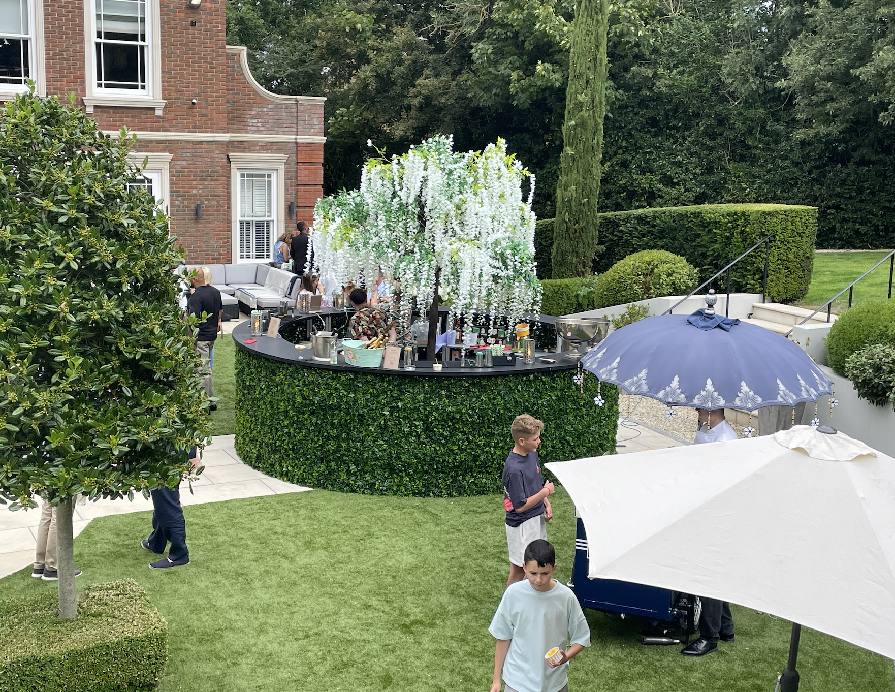 Mix Masters Events - Foliage Bar 2.png