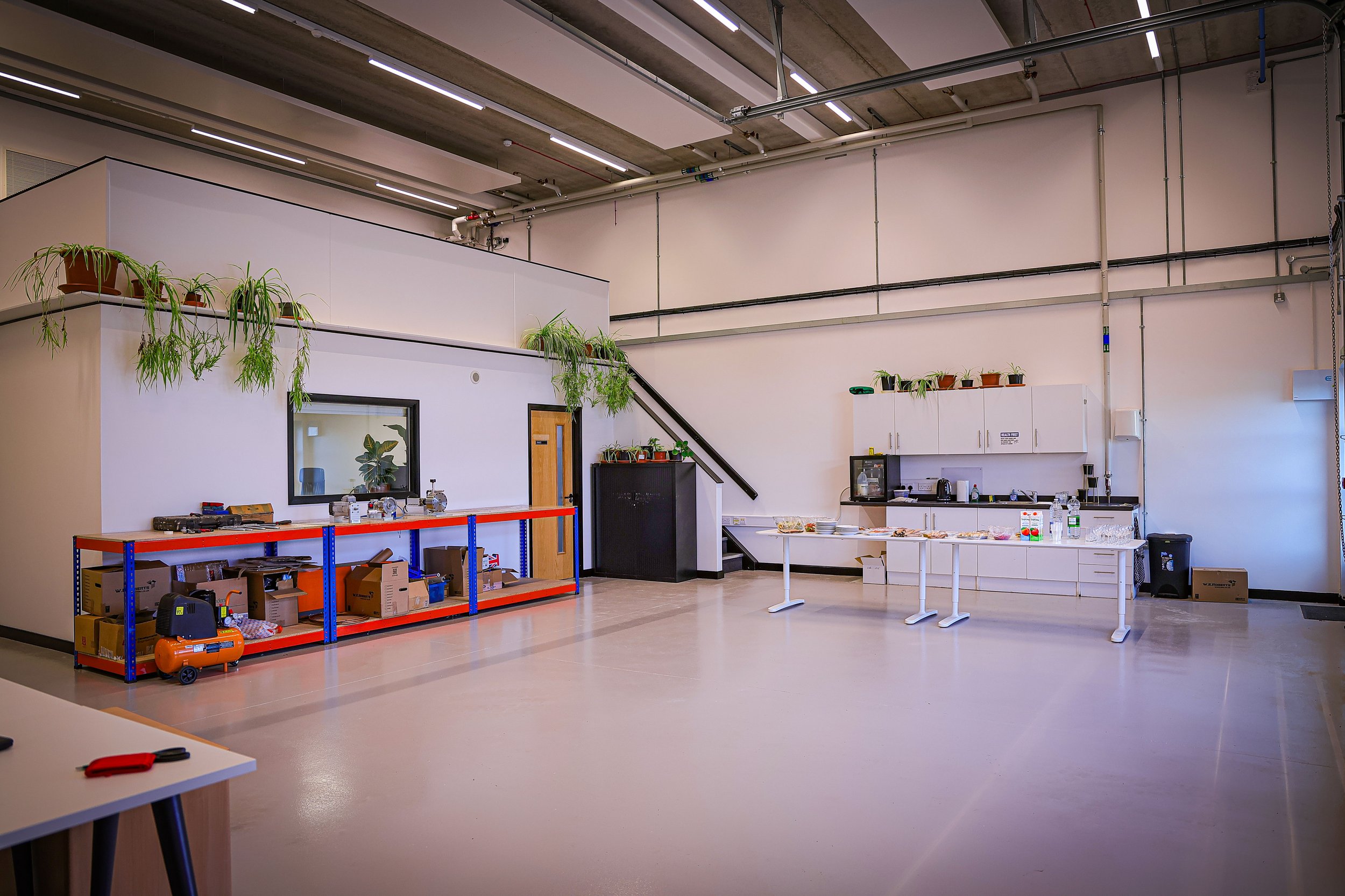 OFFICE-4.jpg