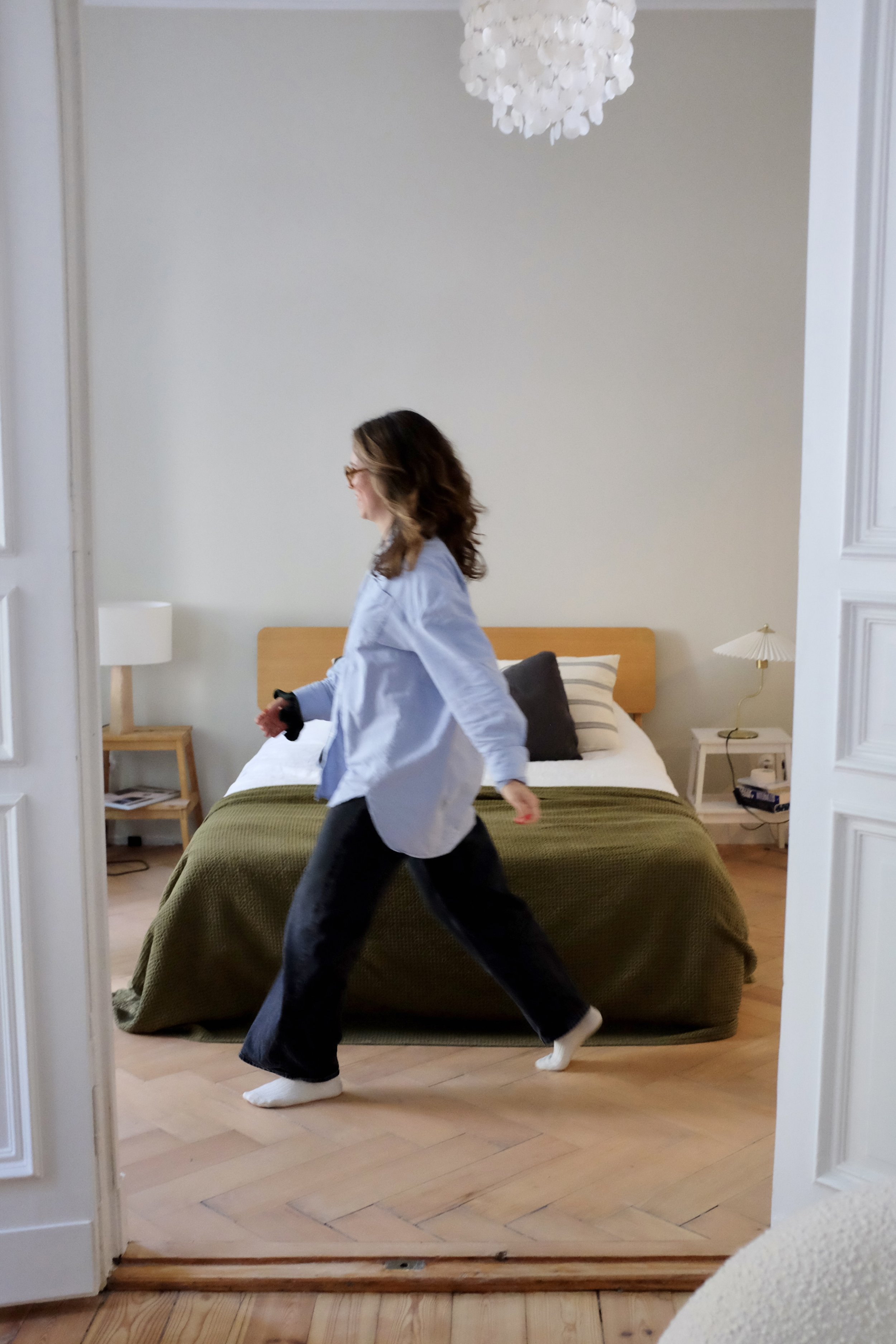 RubiBedroomMovement-InteriorDesign-AtelierRamain.jpeg
