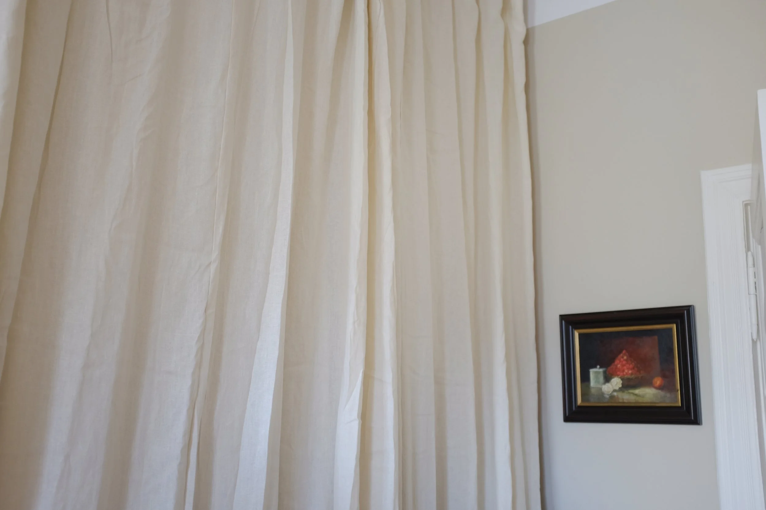 LuniAtelierRamain-InteriorBedroomcurtain.JPG