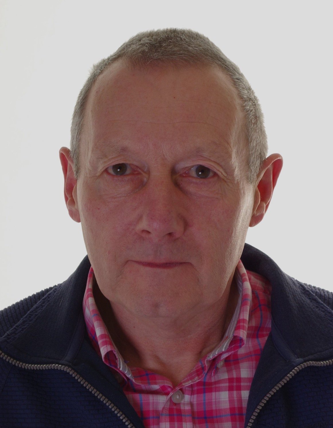 Steve-Jones.jpg