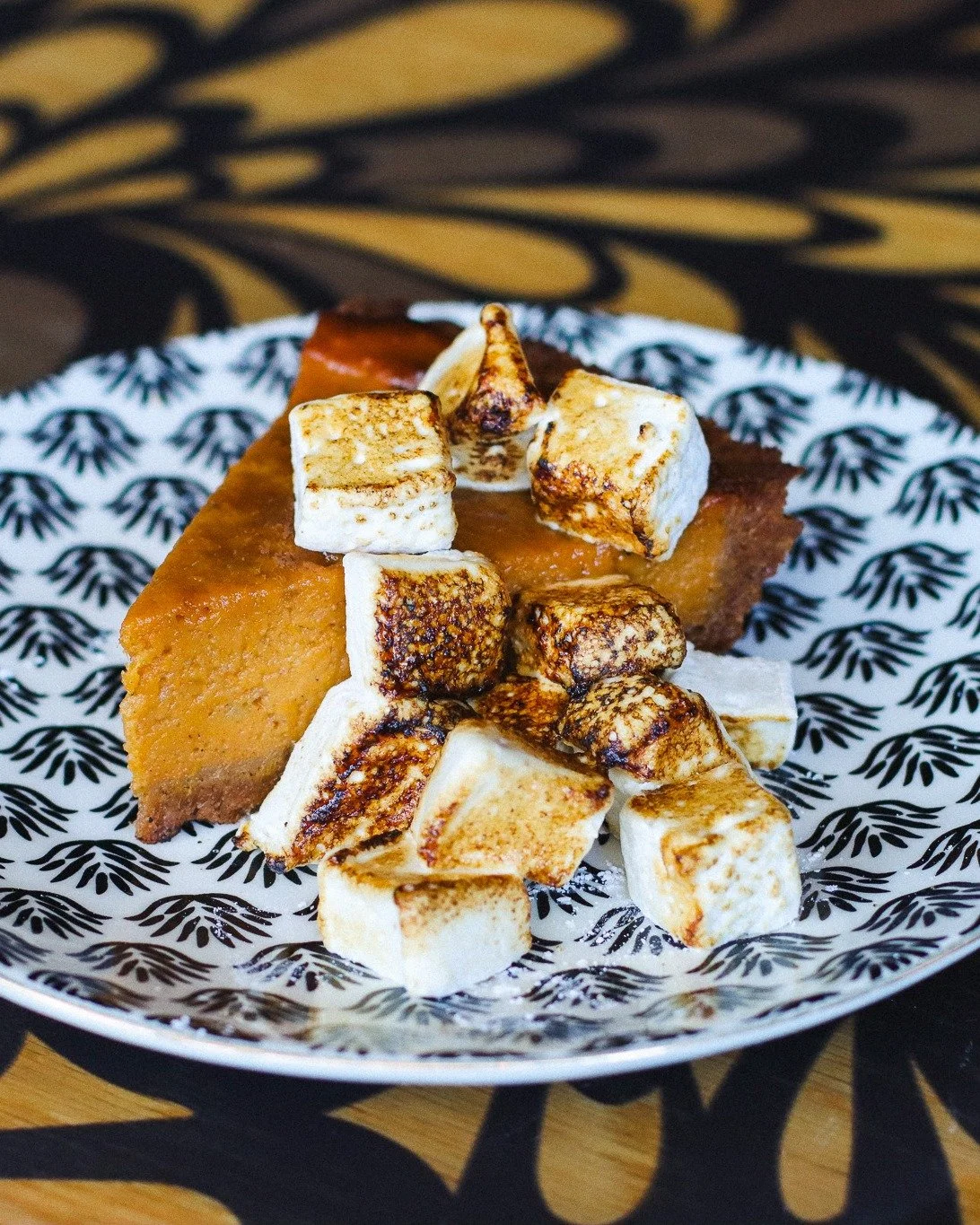 Our Sweet Potato Pie pairs perfectly with this season. Graham crust, brown sugar roasted sweet potato, pepita praline, brown butter marshmallow. 

Snag a slice at dinner or order a whole pie at eatatrood.com/orderdesserts. 

🍸 Happy Hour | 4:30 pm &