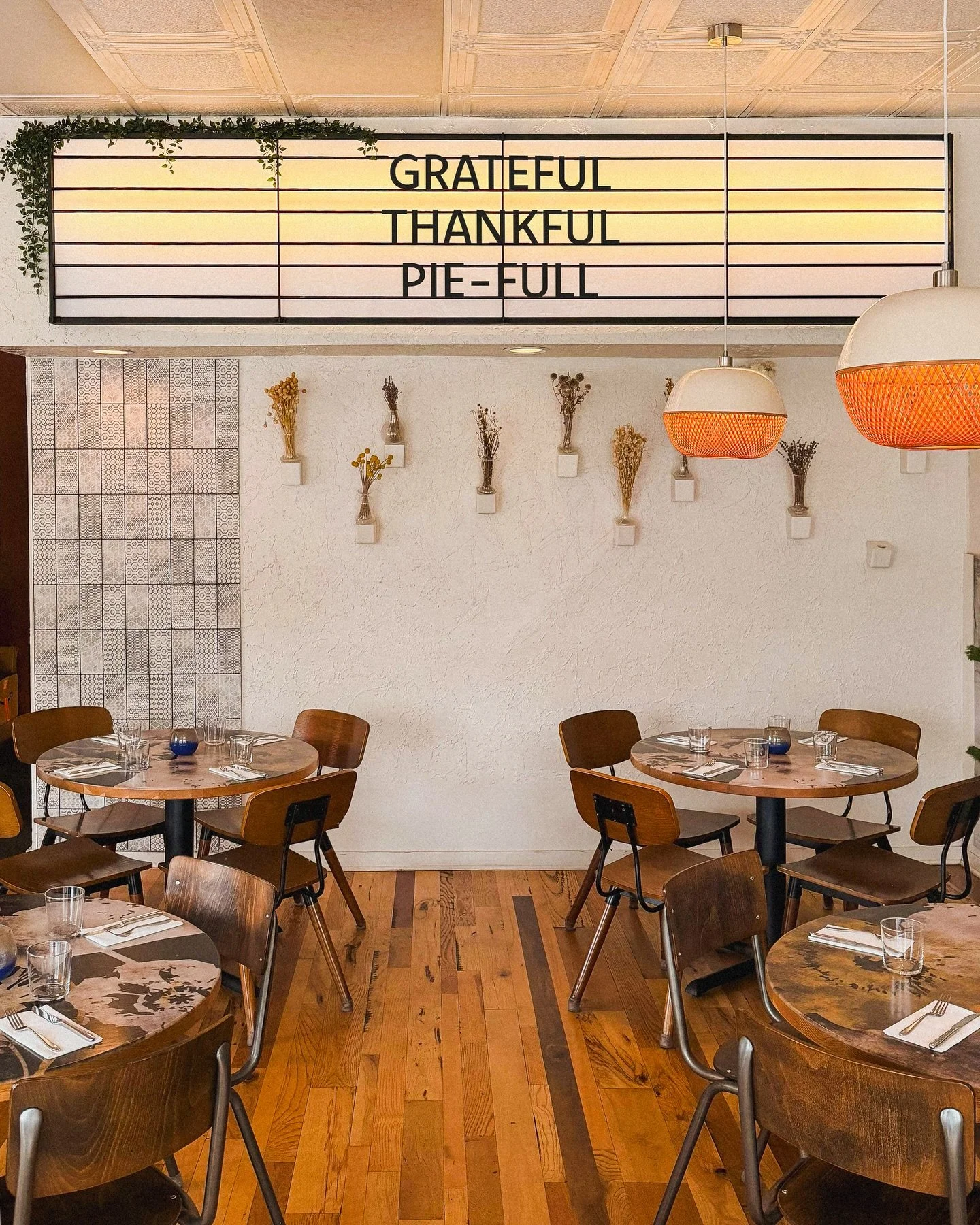 Grateful. Thankful. Pie-full.
Happy Thanksgiving from all of us at Rood. 🩷🥧