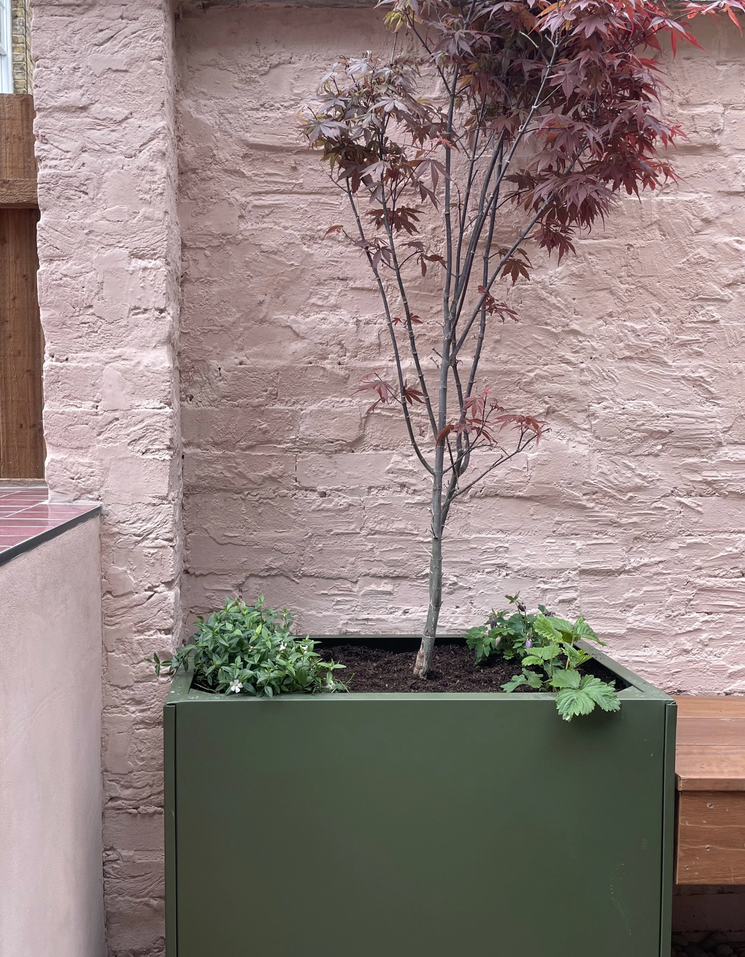 South London courtyard bespoke bench and planters