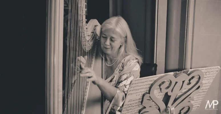 suffolk-wedding-harpist-xenia-horne.JPG