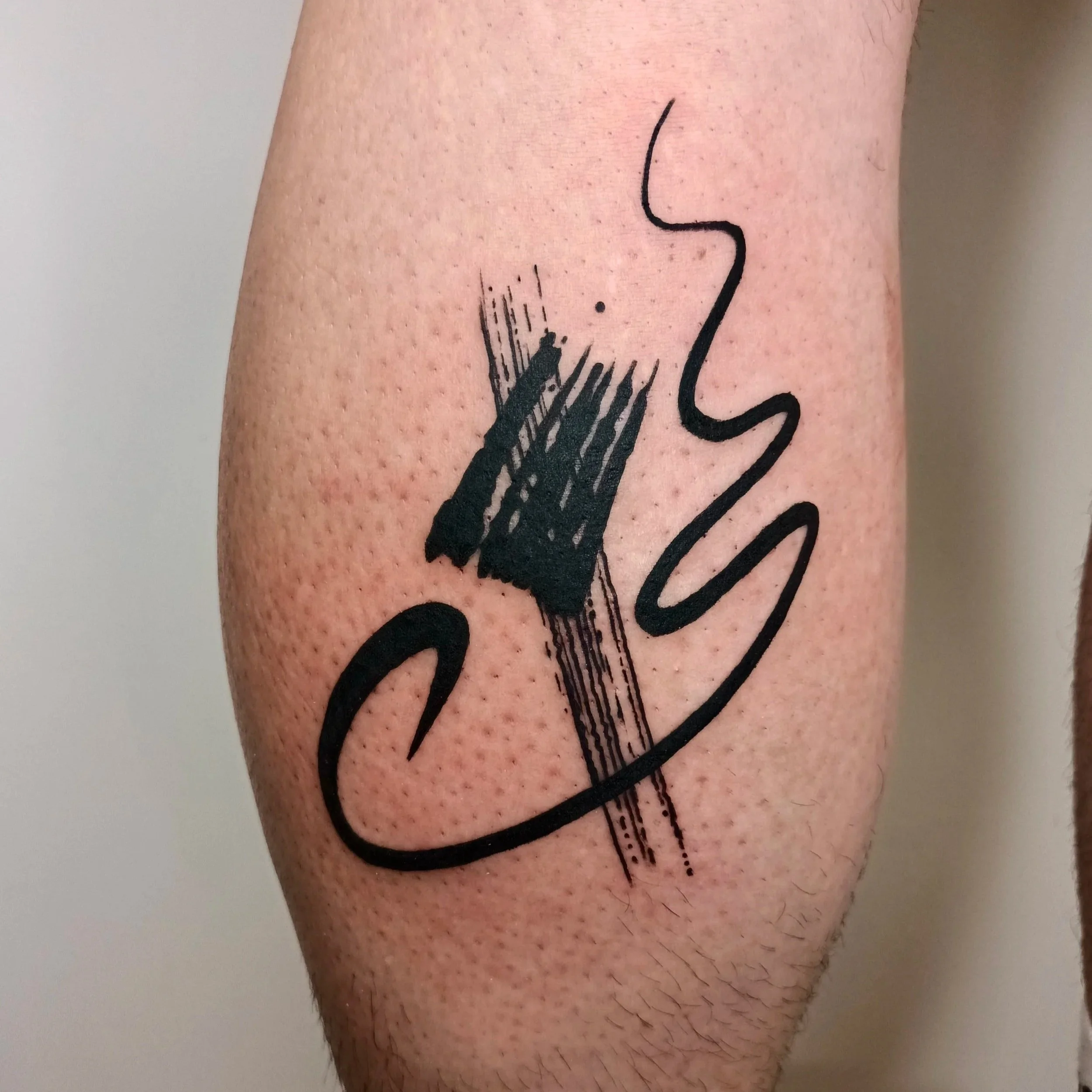 abstract blackwork tattoo