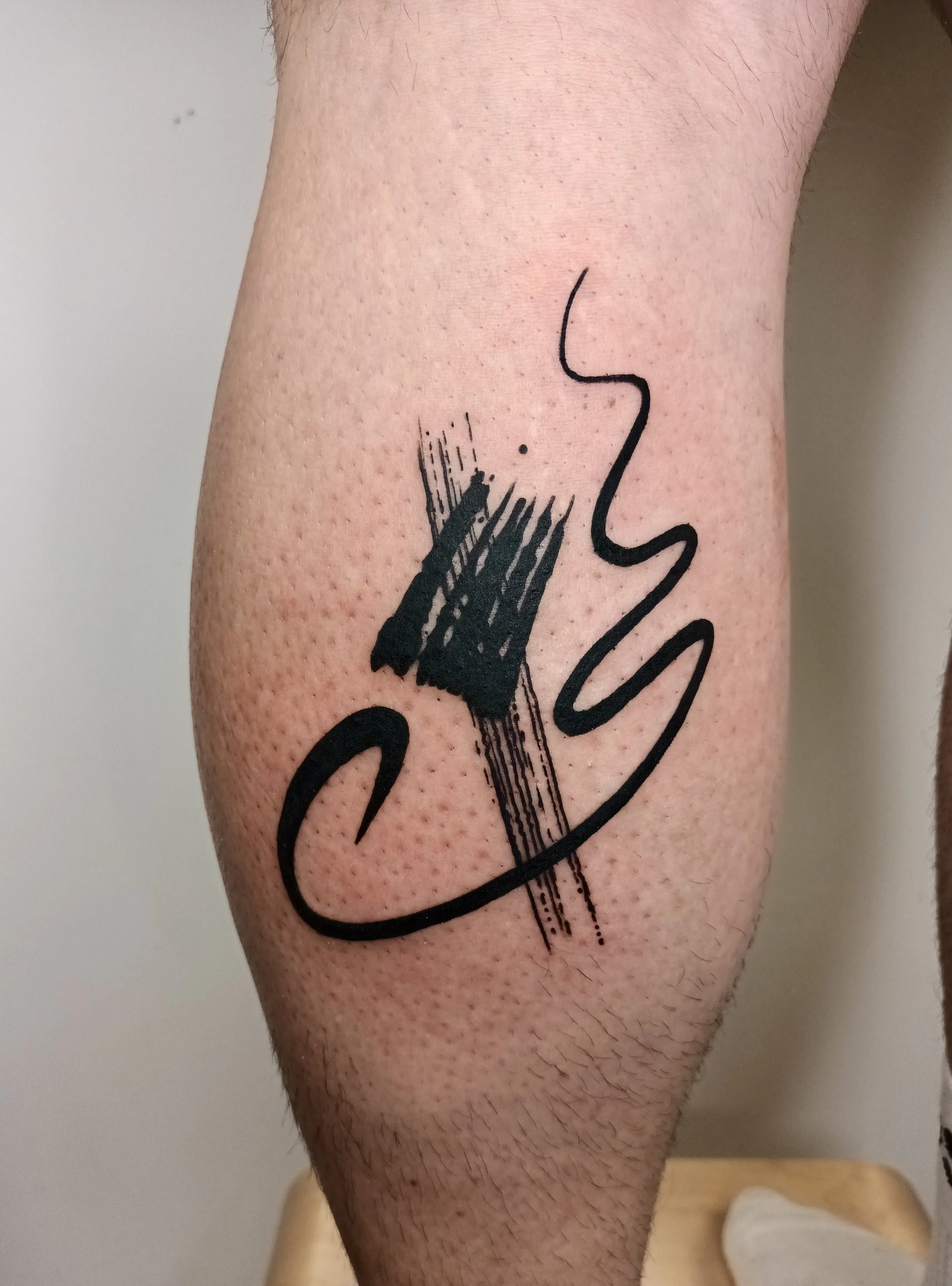 abstract blackwork tattoo