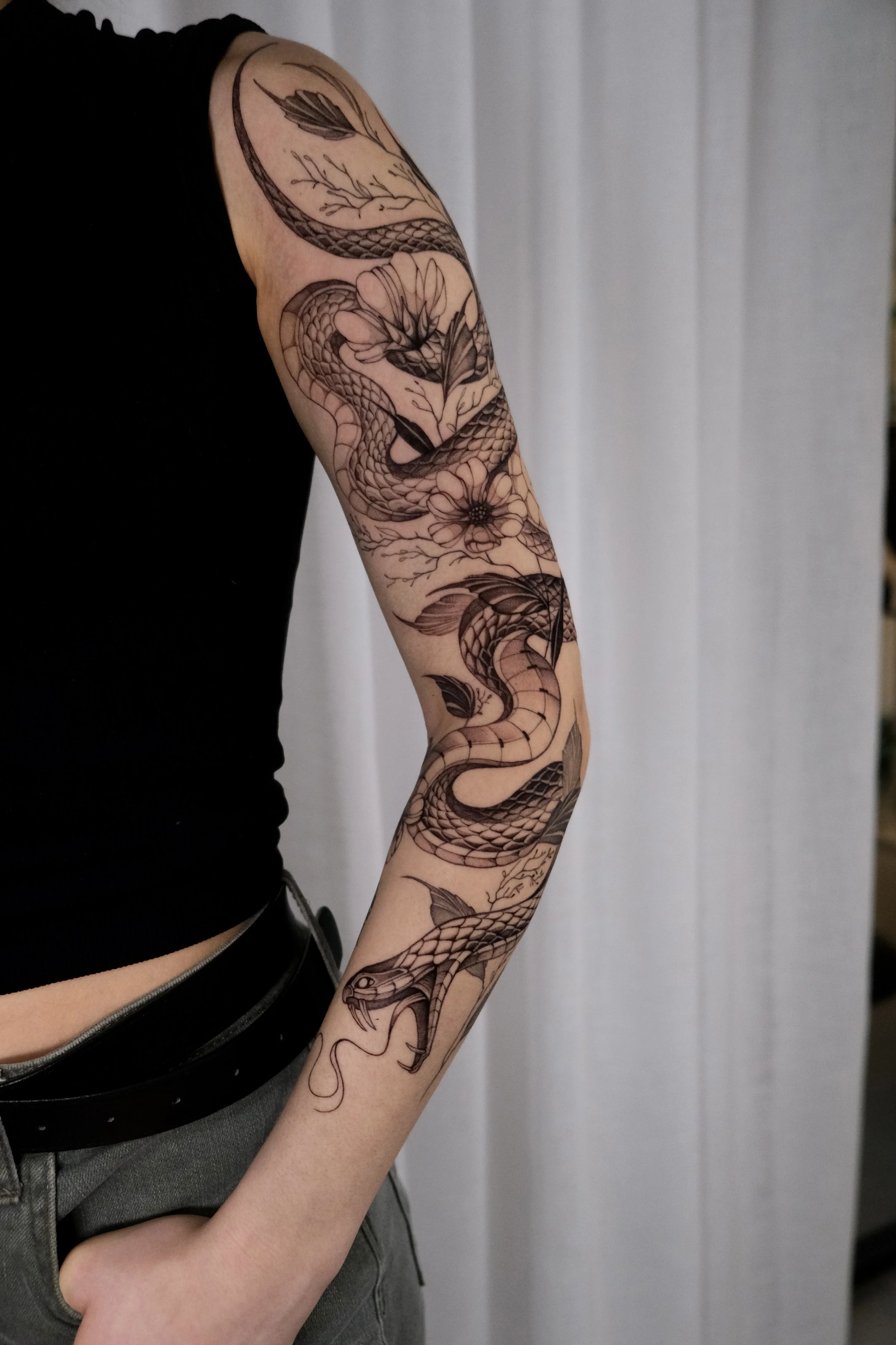 slang met bloemen sleeve