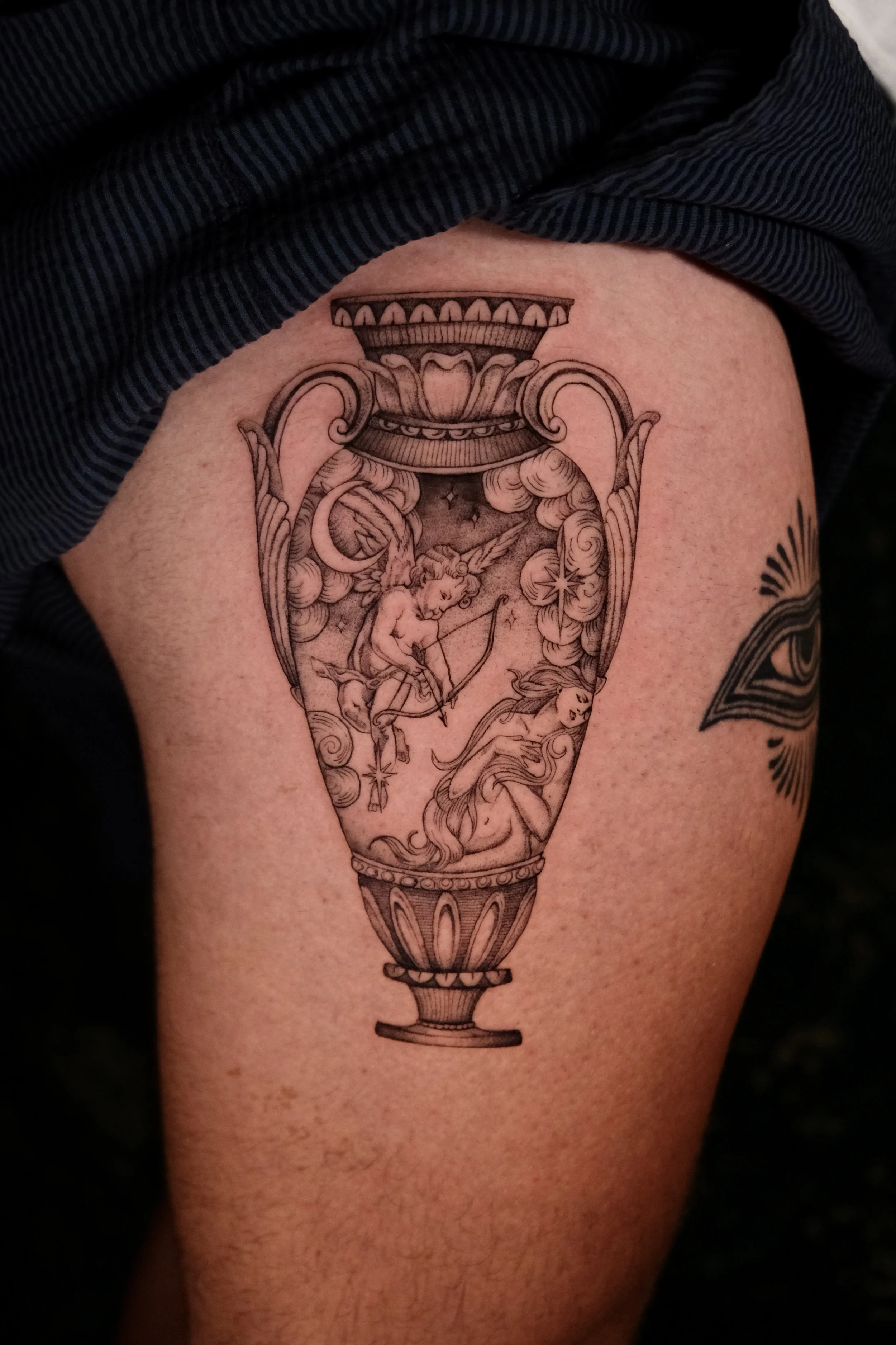 vase tattoo