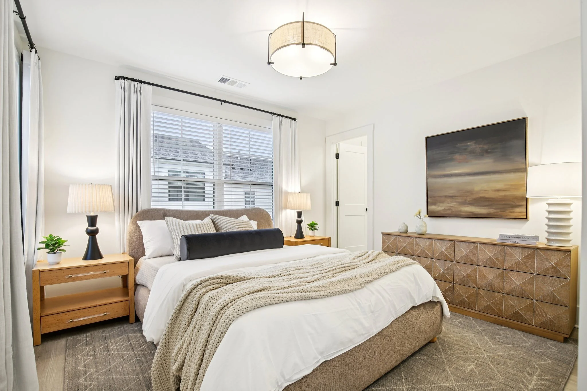 121-web-or-mls-906 SUMMIT AVE-S1902-030.jpg