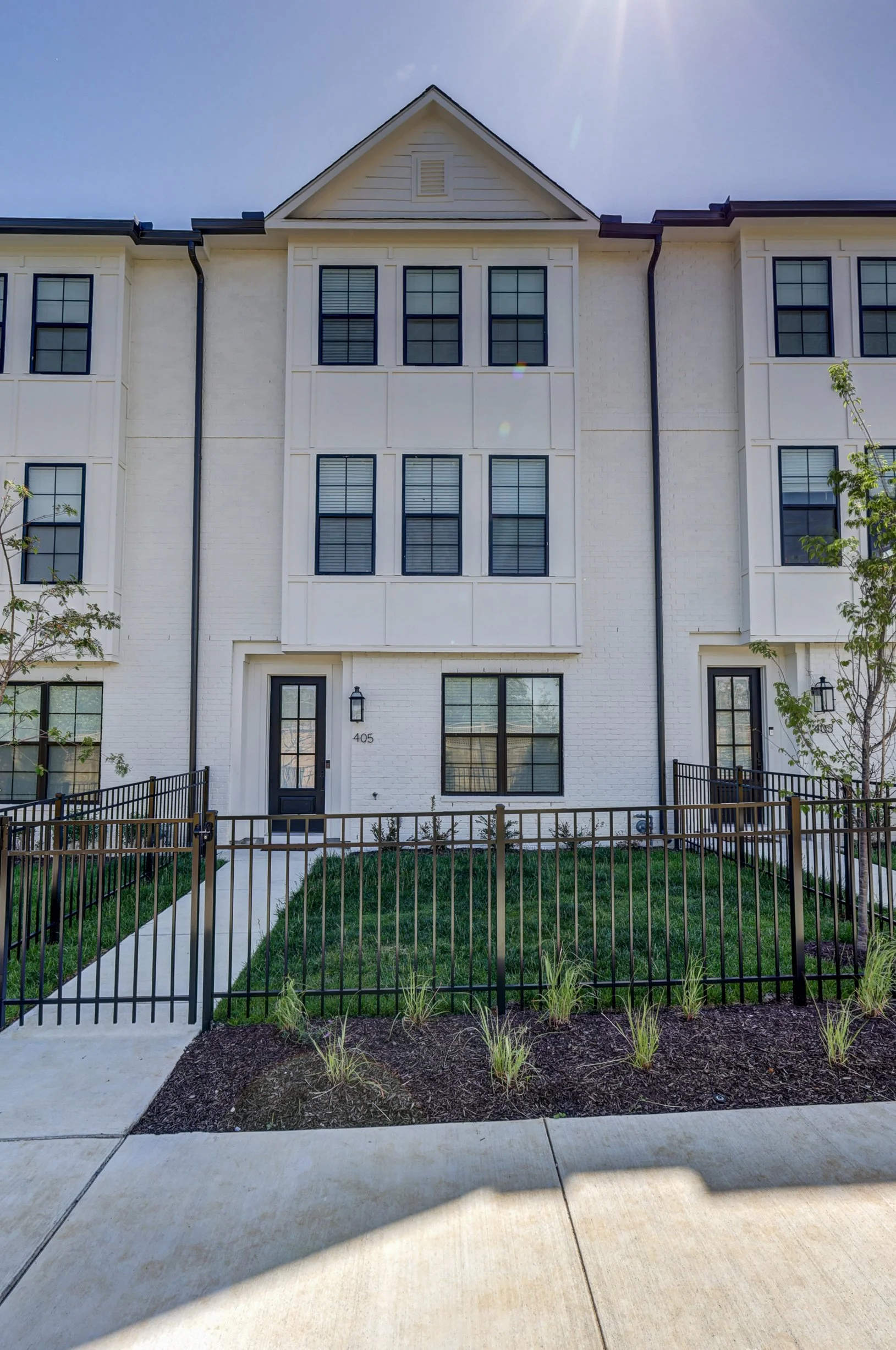 10th & Park Exterior Photos (MLS) (1 of 23).jpg
