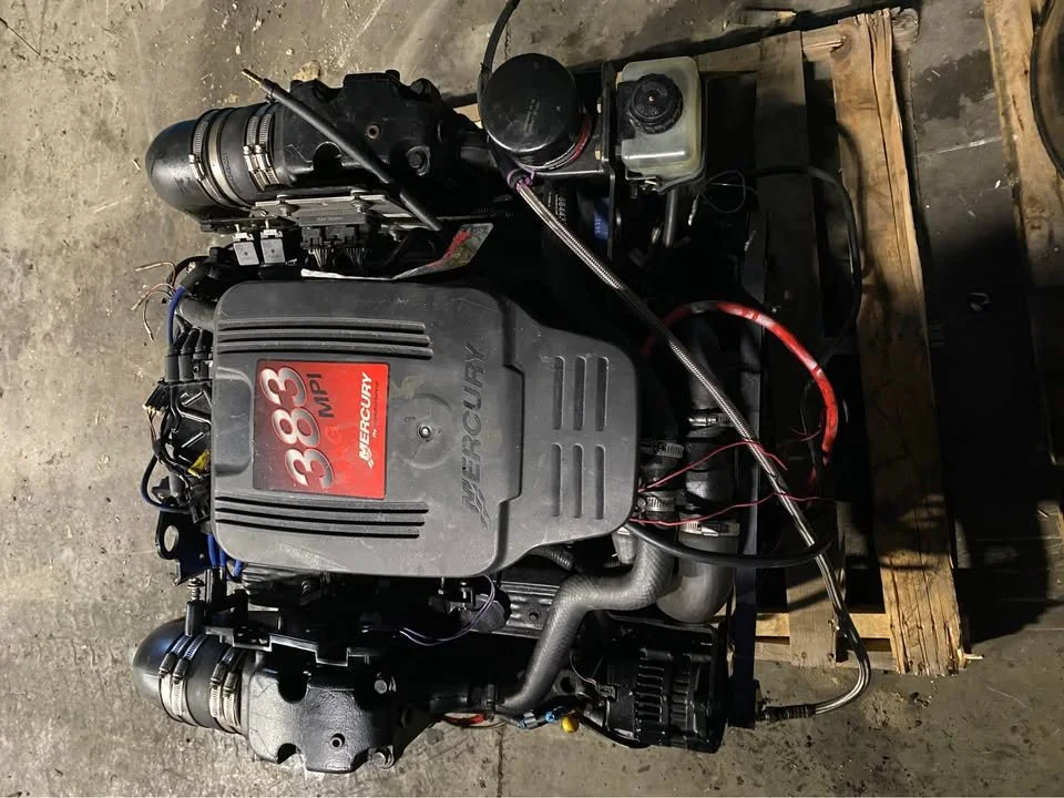 **USED** Mercrusier 383 MAG MPI 350hp Complete Drop In Engine Assembly