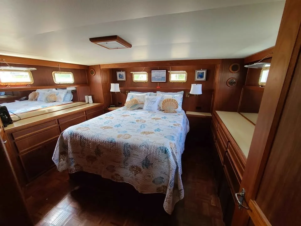 1980 hatteras 43 image. 6.jpeg
