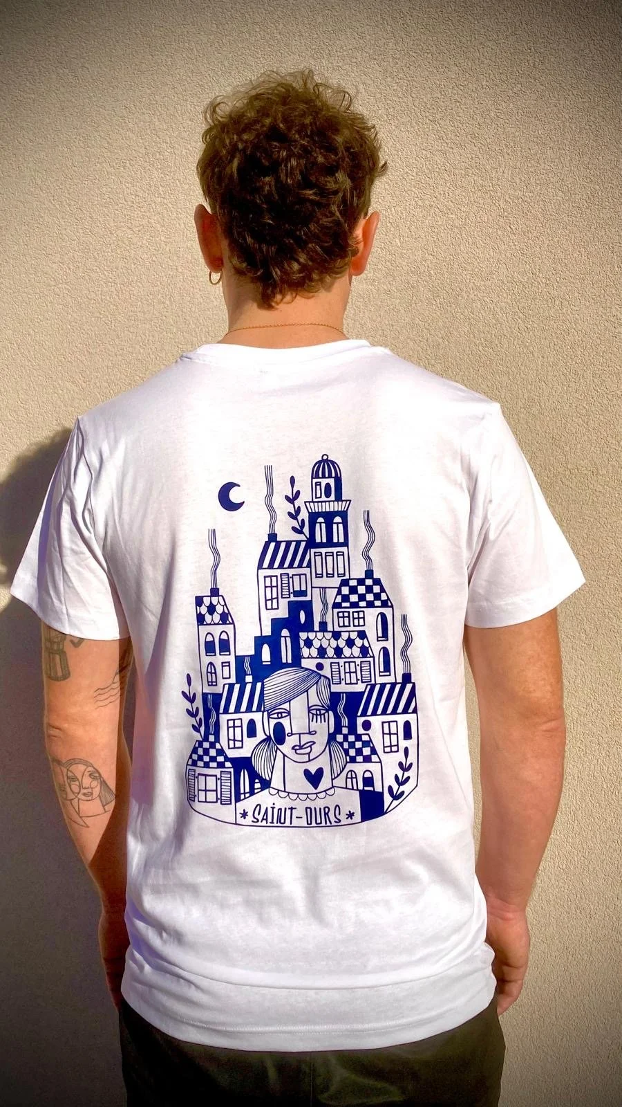 t-shirt - femme en ville - blanc