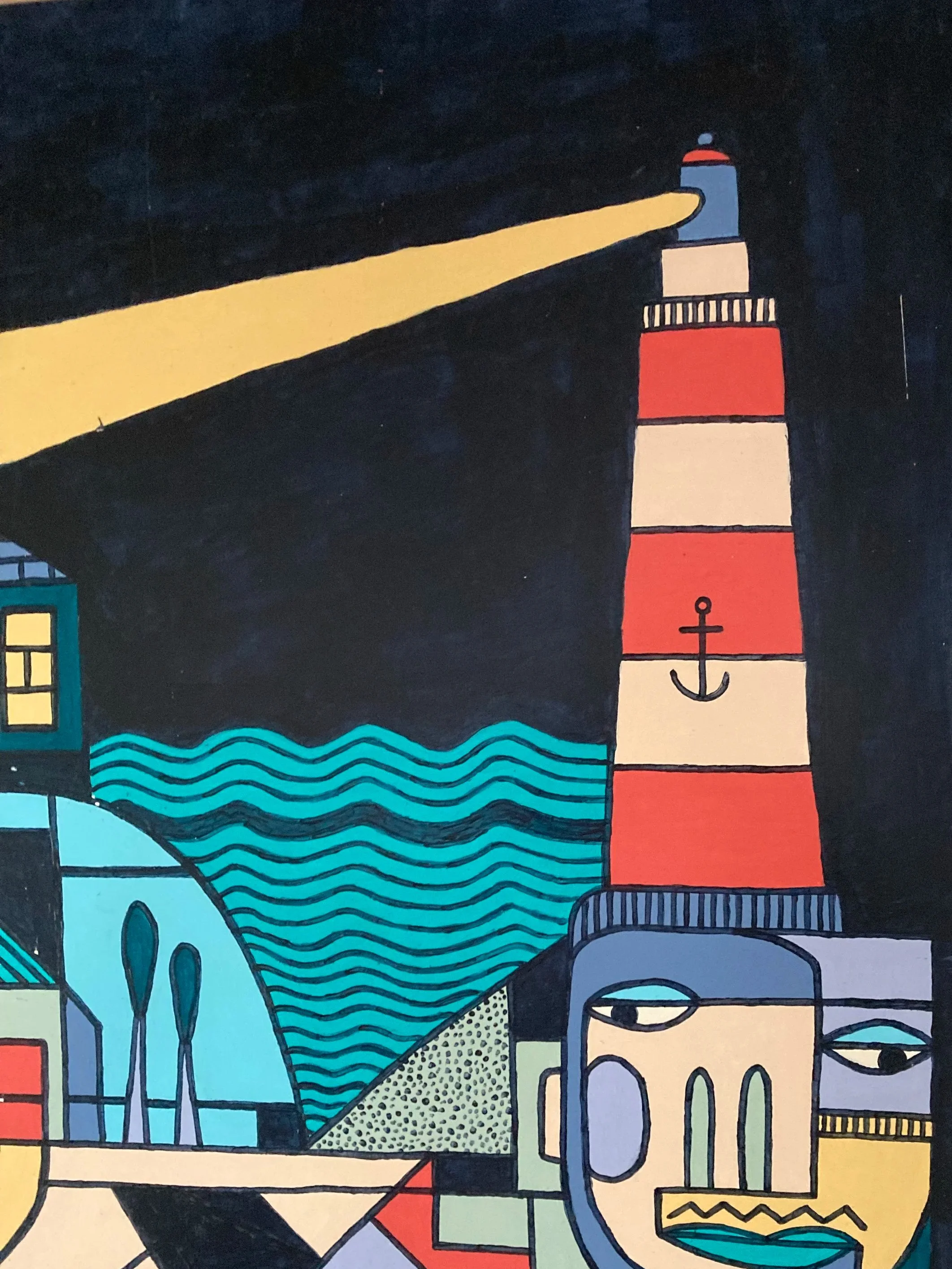 Peinture stylisée représentant un phare rouge et blanc avec une ancre noir sur la tour, une mer bleue avec des vagues, une maison avec une fenêtre illuminée, et un visage abstrait avec des yeux en rouge et des lèvres jaunes.