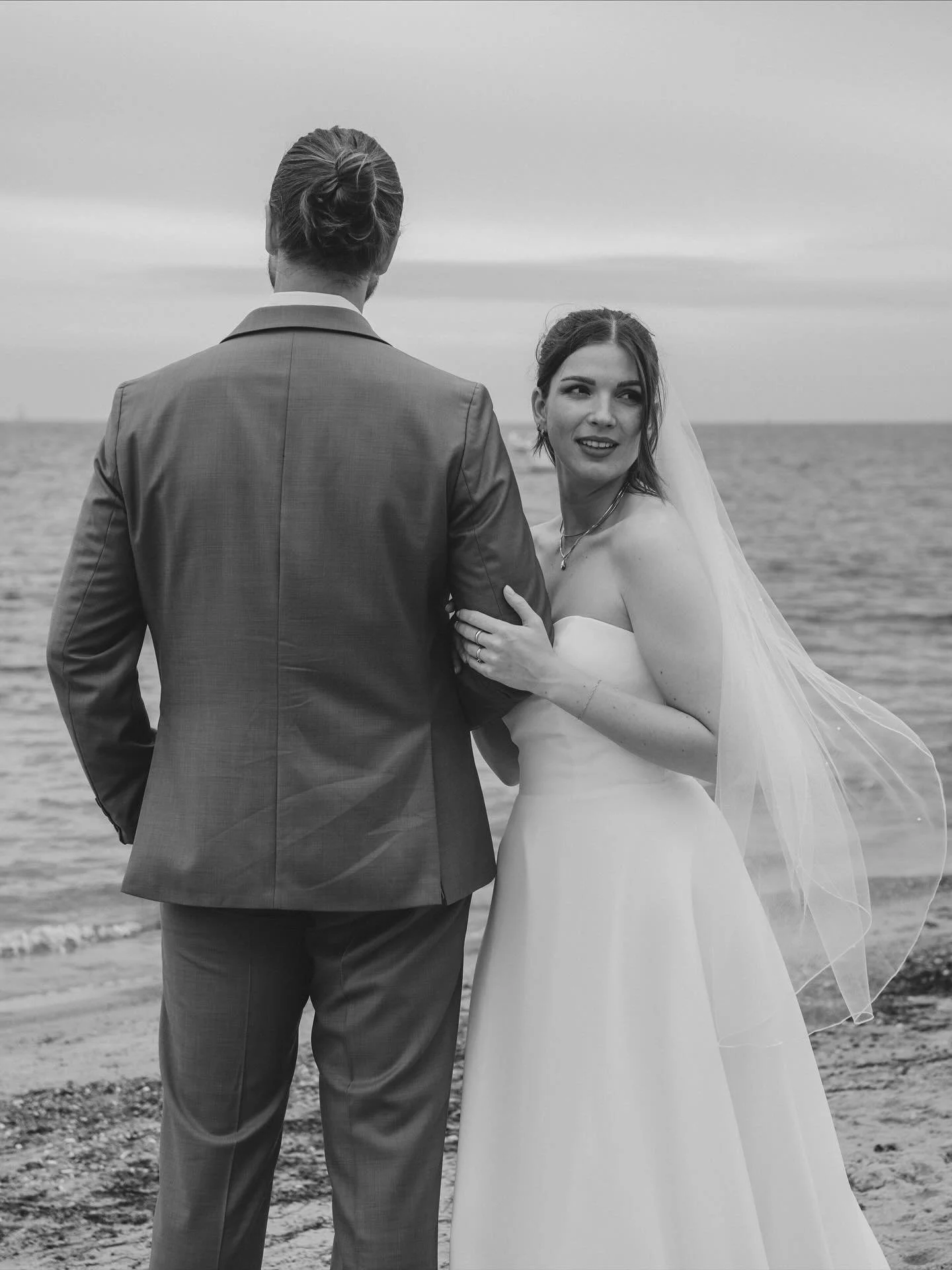 K &amp; B 🤍

#Fehmarn #Fotografie #photography #portait #portraitphotography #storytelling #fehmarnfotografie #ostholstein #hochzeitsfotograﬁe #hochzeit #wedding #weddingphotography #hochzeitsfotografen #wavelensphotography